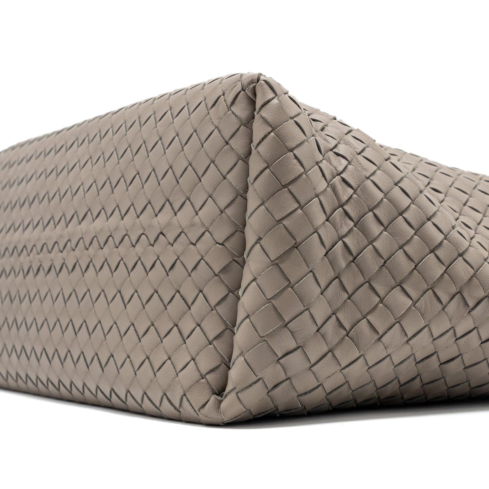 BOTTEGA VENETA TOTE BAG LAMBSKIN GREY GHW