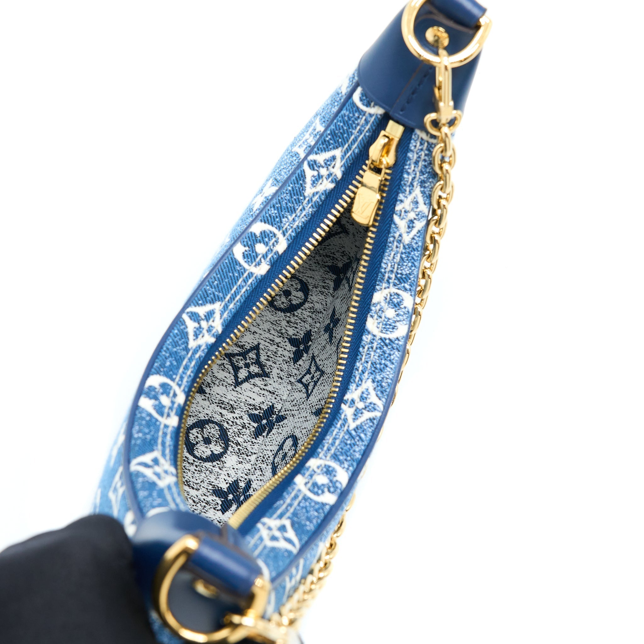 LOUIS VUITTON HALF-MOON LOOP BAGUETTE HANDBAG DENIM BLUE GHW