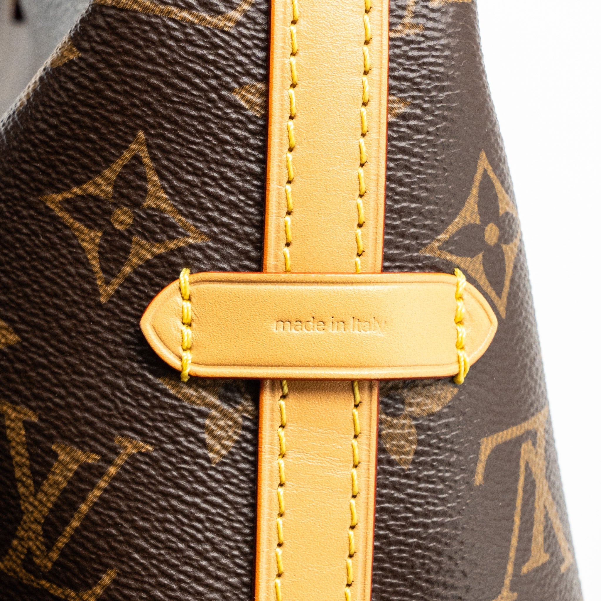 LOUIS VUITTON CARRYALL PM MONOGRAM CANVAS GHW (NEW VERSION)