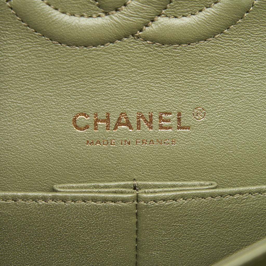 CHANEL CHEVRON MEDIUM CLASSIC DOUBLE FLAP BAG OLIVE-GREEN GHW