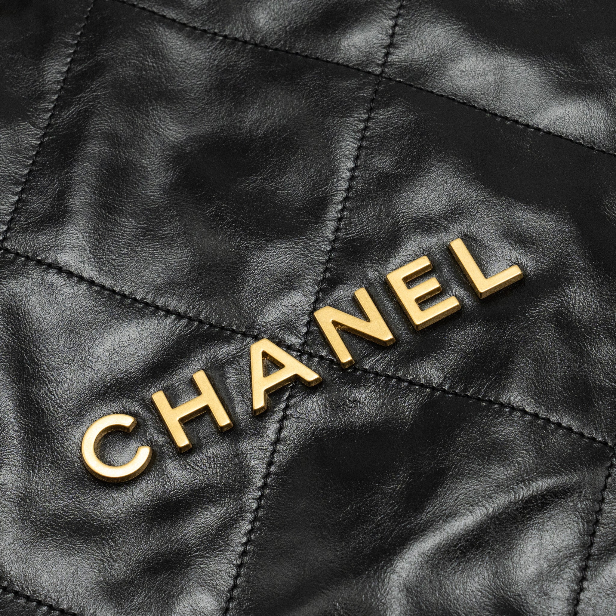 CHANEL MEDIUM 22 BAG SHINY CALFSKIN BLACK GHW (MICROCHIP)
