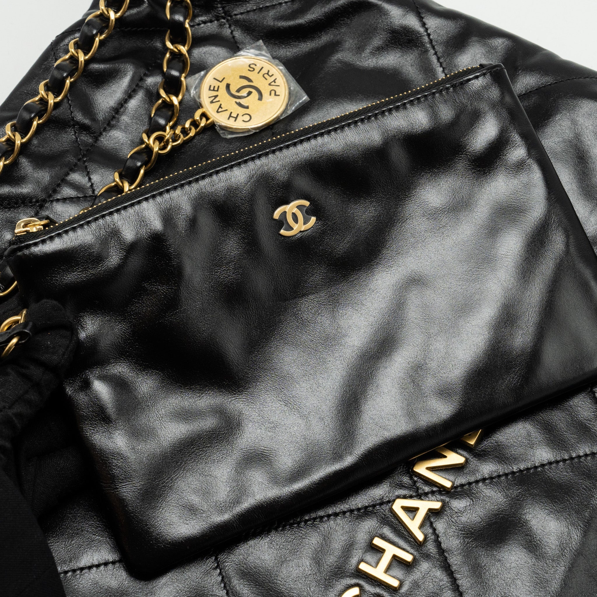 CHANEL MEDIUM 22 BAG SHINY CALFSKIN BLACK GHW (MICROCHIP)