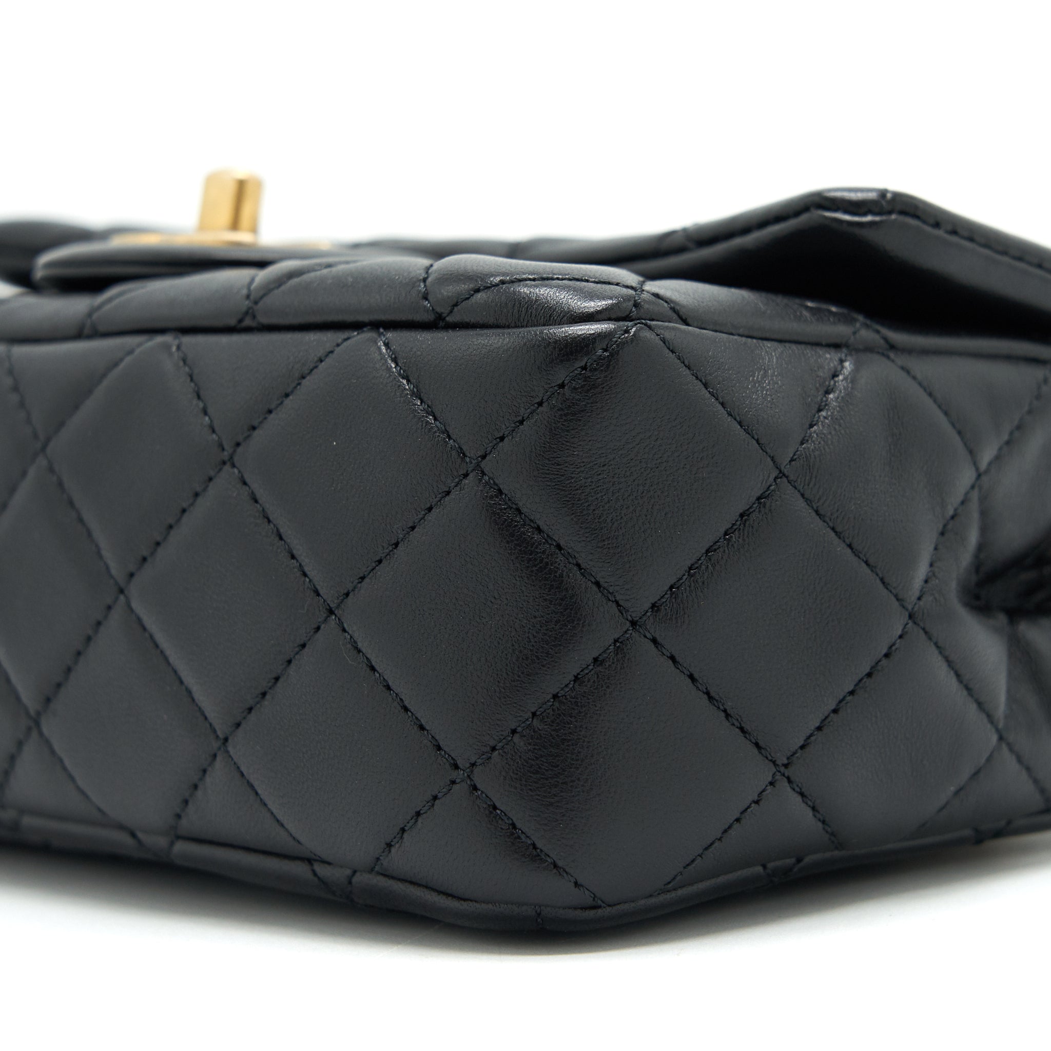 CHANEL 22C PEARL CRUSH MINI RECTANGULAR FLAP BAG LAMBSKIN BLACK GHW (MICROCHIP)