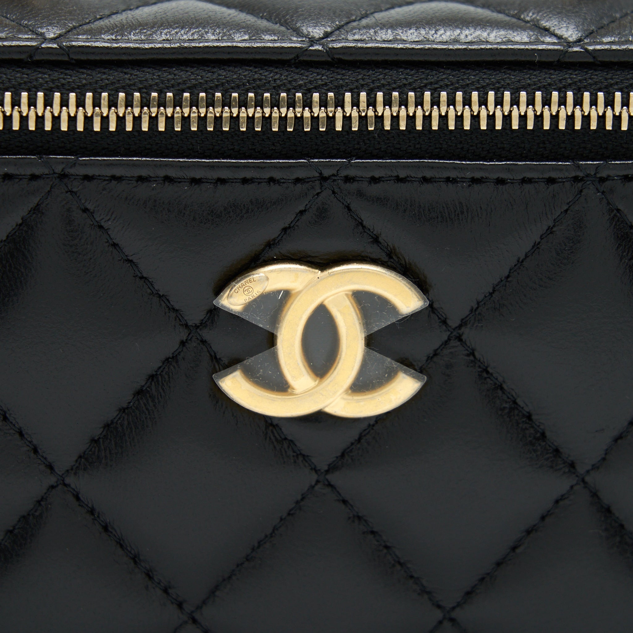 CHANEL 22S LETTER TOP HANDLE LONG VANITY WITH CHAIN LAMBSKIN BLACK GHW