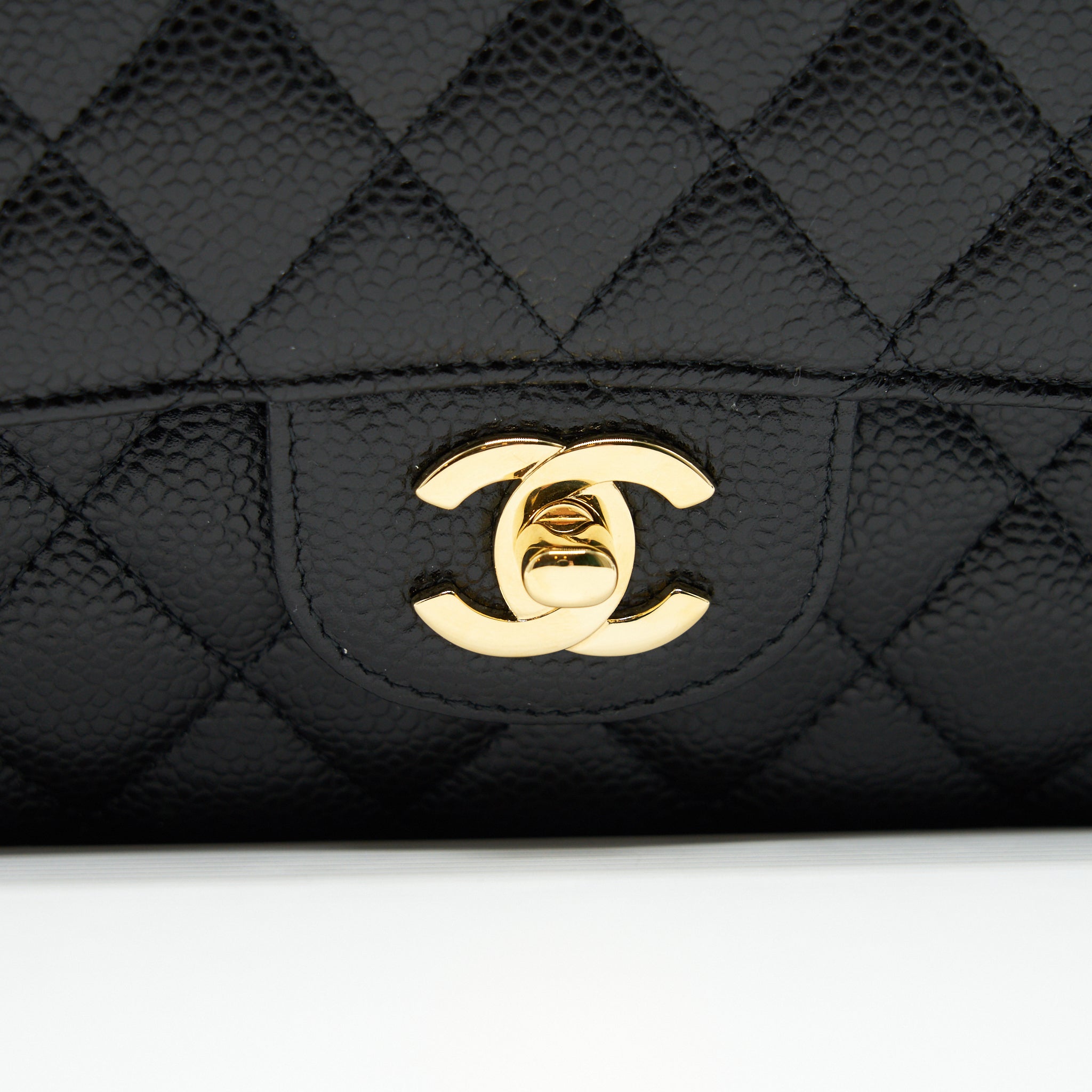 CHANEL MEDIUM CLASSIC DOUBLE FLAP CAVIAR IN BLACK GHW