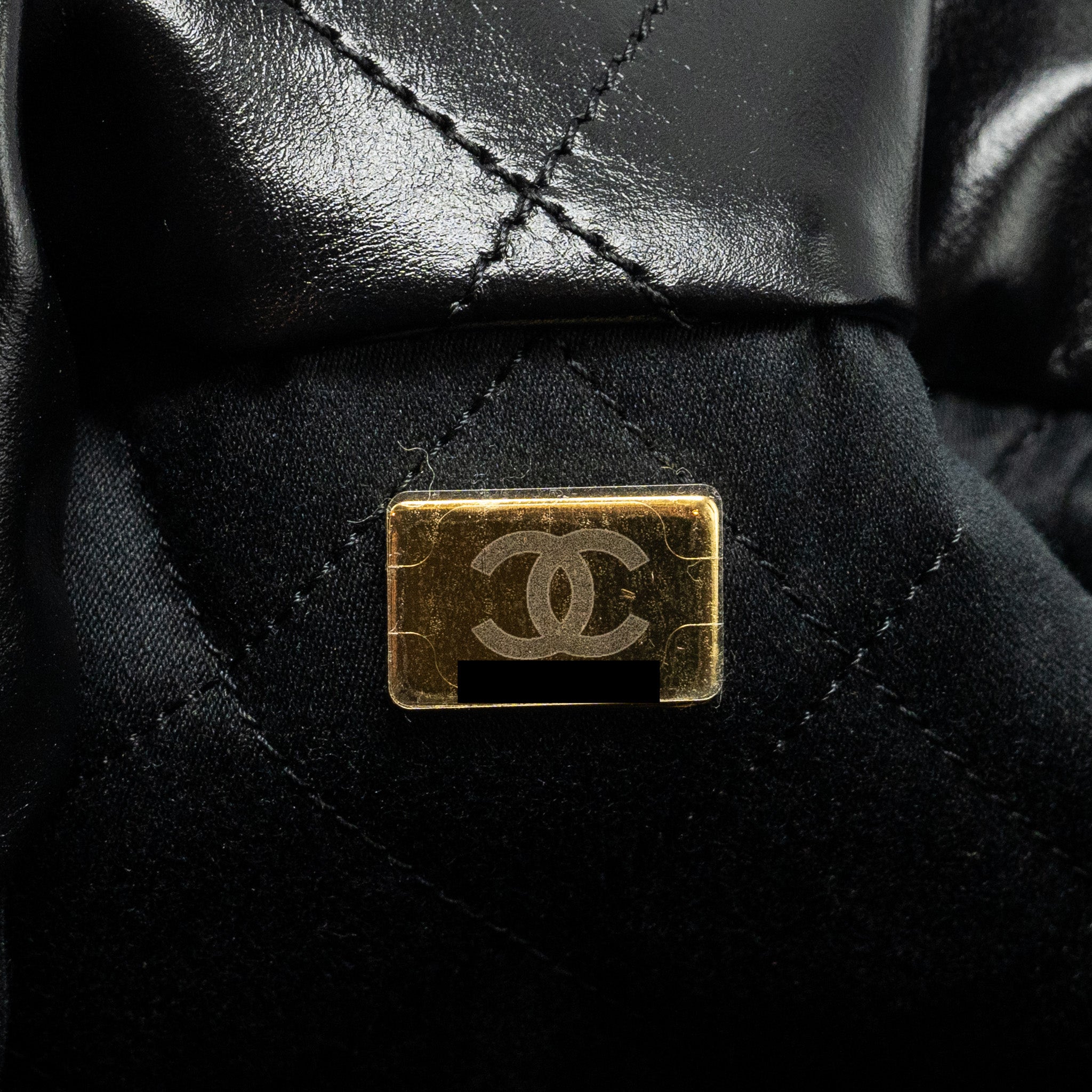 CHANEL MEDIUM 22 BAG SHINY CALFSKIN BLACK GHW (MICROCHIP)
