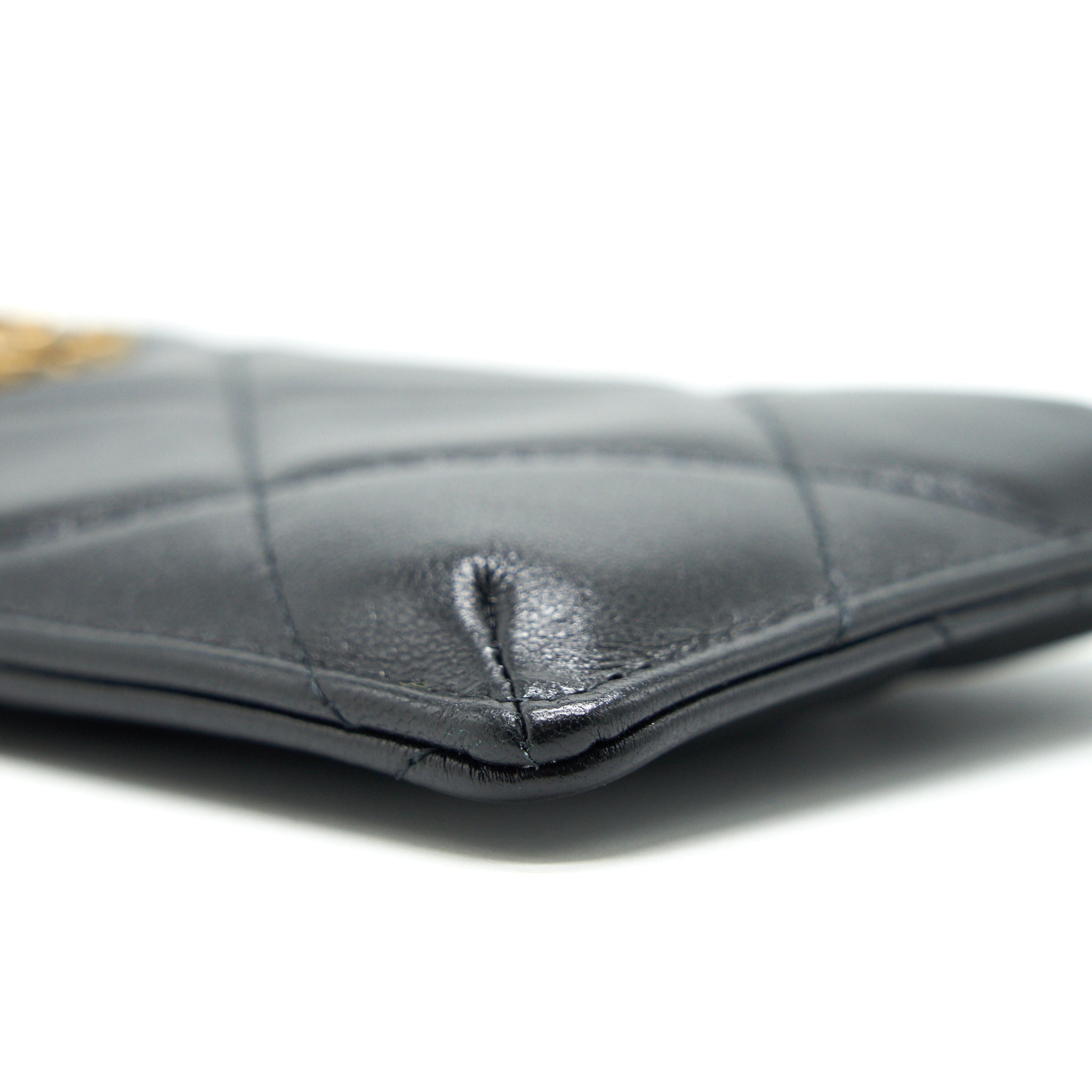 CHANEL 19 PHONE AND CARD HOLDER LAMBSKIN QUILTED BLACK