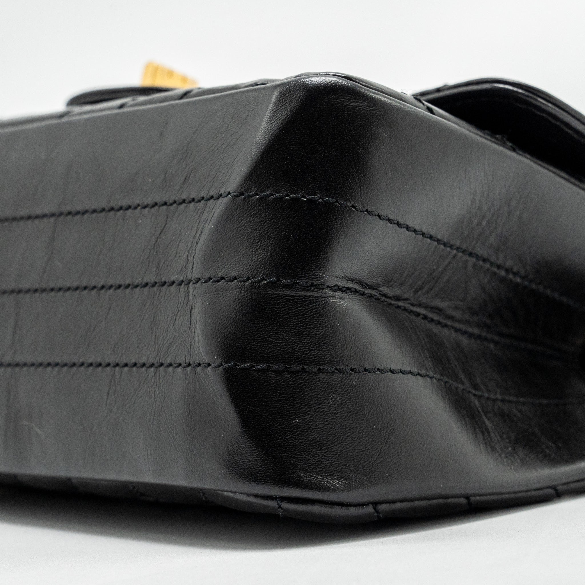 CHANEL MINI 2.55 REISSUE CHEVRON CALFSKIN BLACK GHW (MICROCHIP)