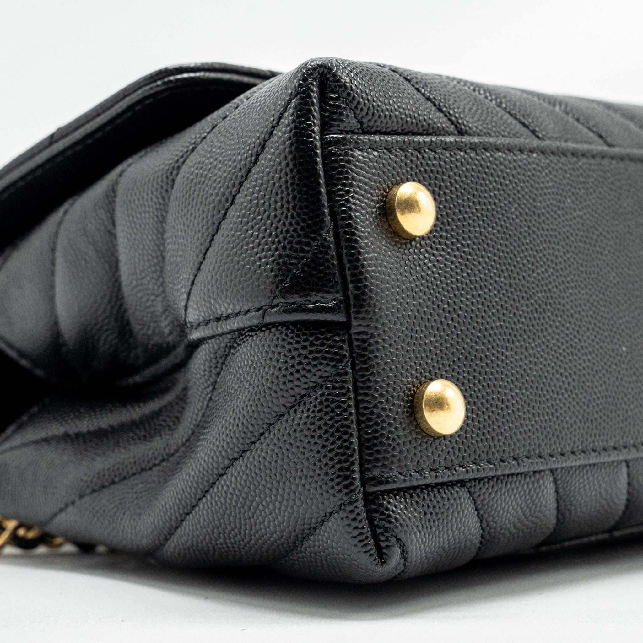 CHANEL SMALL COCO HANDLE CHEVRON CAVIAR WITH LIZARD EMBOSSED HANDLE BLACK/ BURGUNDY GHW