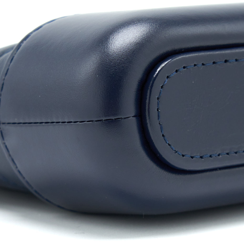CHANEL GABRIELLE CLUTCH ON CHAIN AGED CALFSKIN NAVY SHW