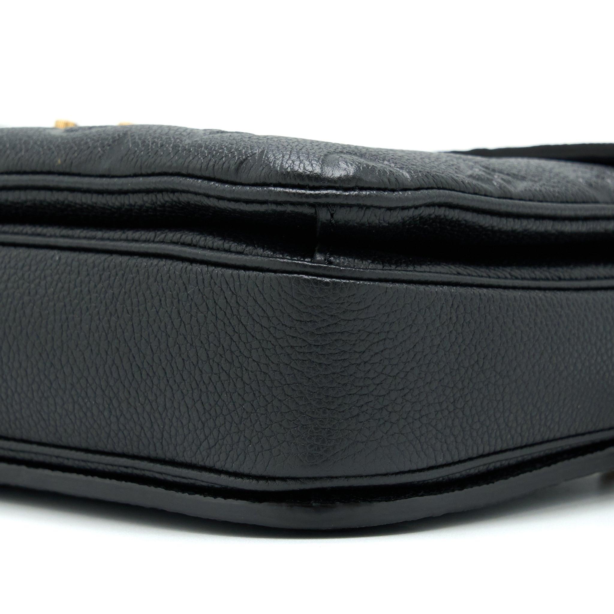 LOUIS VUITTON POCHETTE MÉTIS MONOGRAM EMPREINTE BLACK GHW
