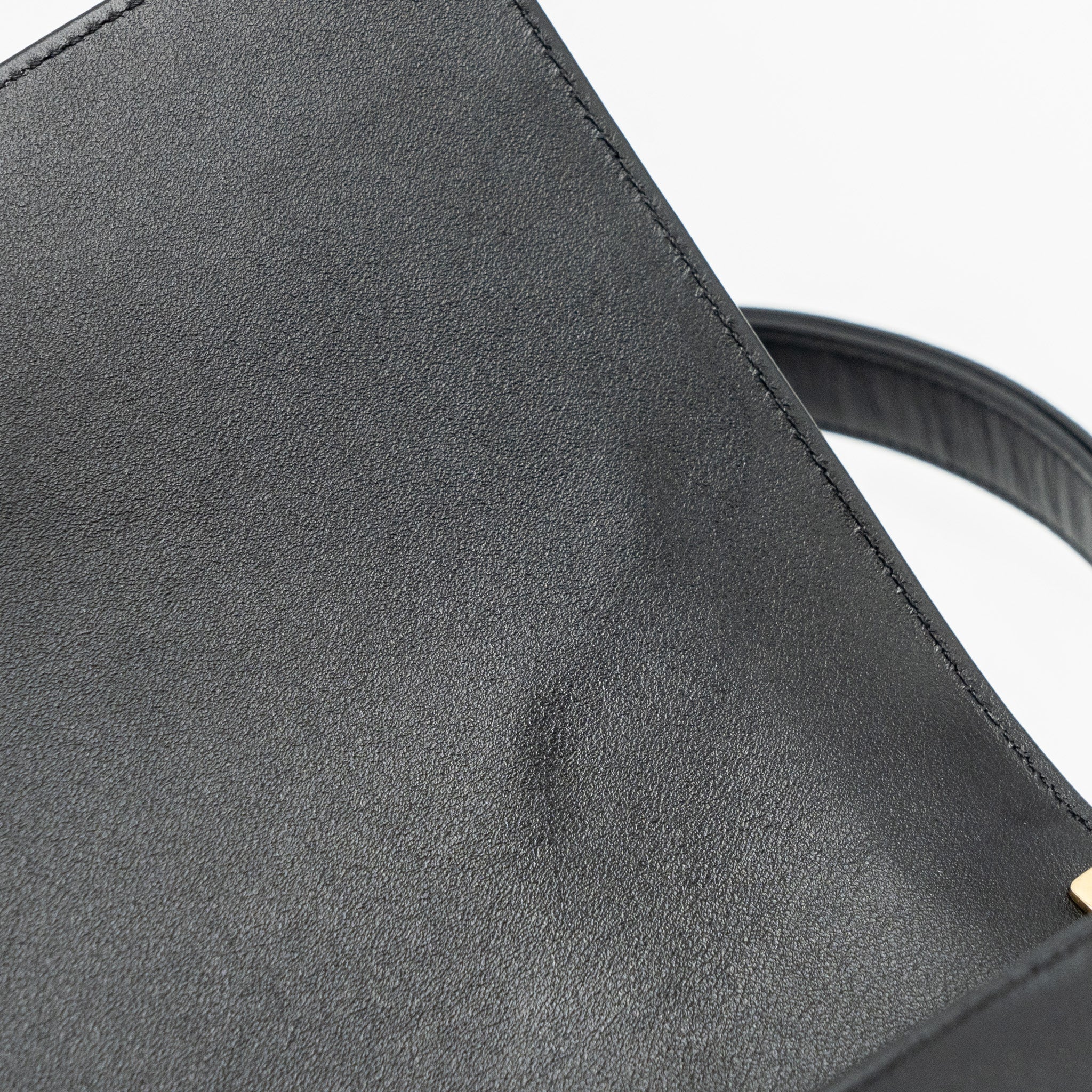 CHANEL MEDIUM BOY BAG CALFSKIN BLACK GHW