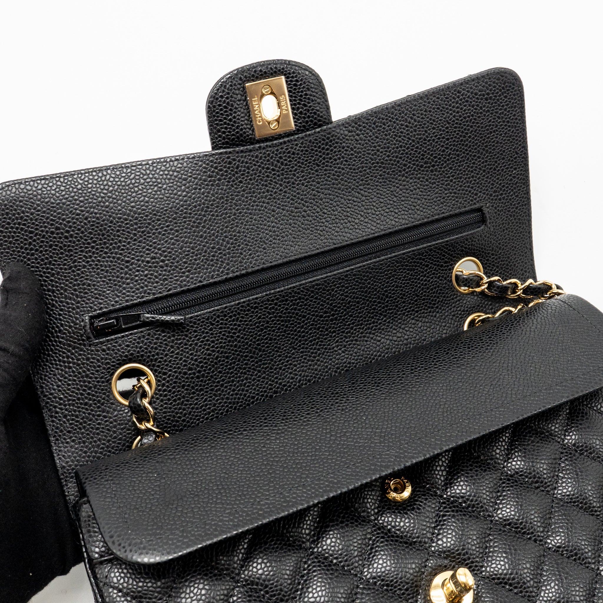 CHANEL MEDIUM CLASSIC DOUBLE FLAP BAG CAVIAR BLACK GHW