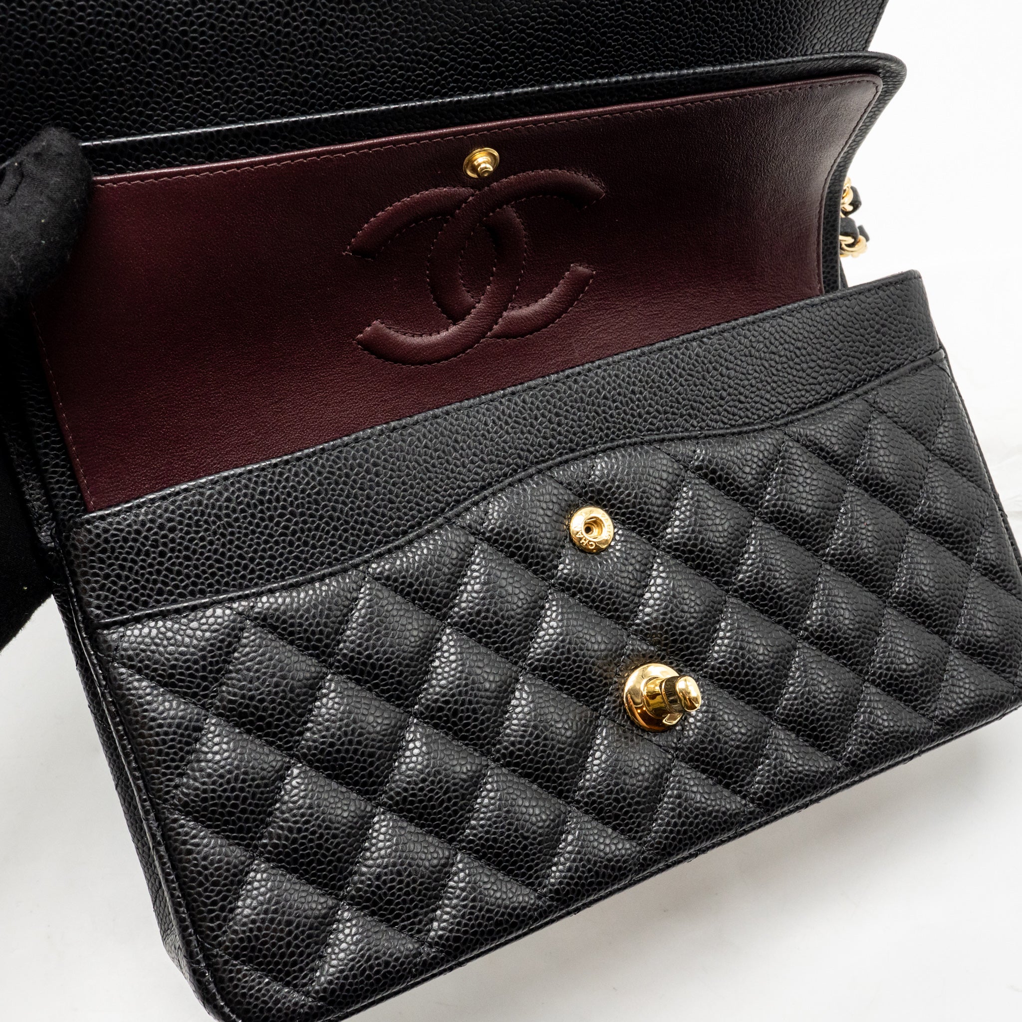 CHANEL MEDIUM CLASSIC DOUBLE FLAP BAG CAVIAR BLACK GHW