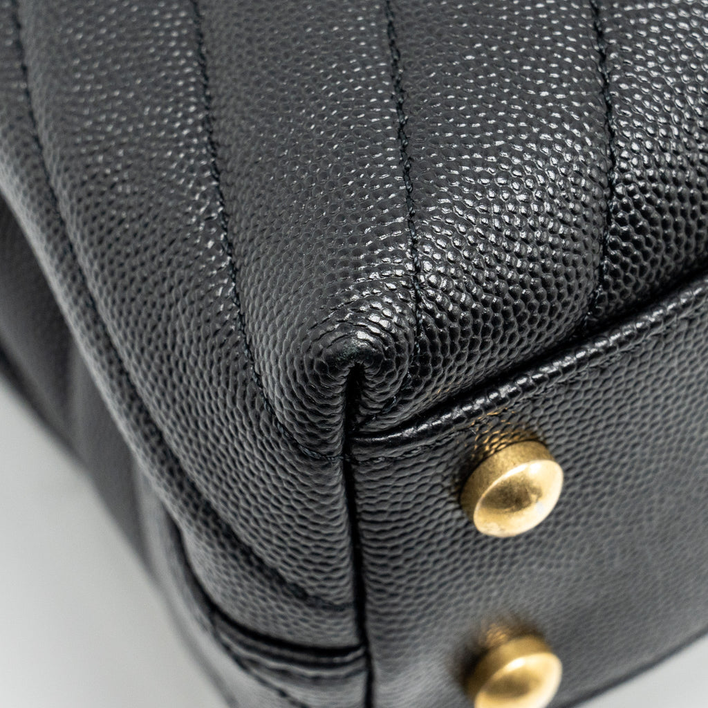 CHANEL SMALL COCO HANDLE CHEVRON CAVIAR WITH LIZARD EMBOSSED HANDLE BLACK/ BURGUNDY GHW