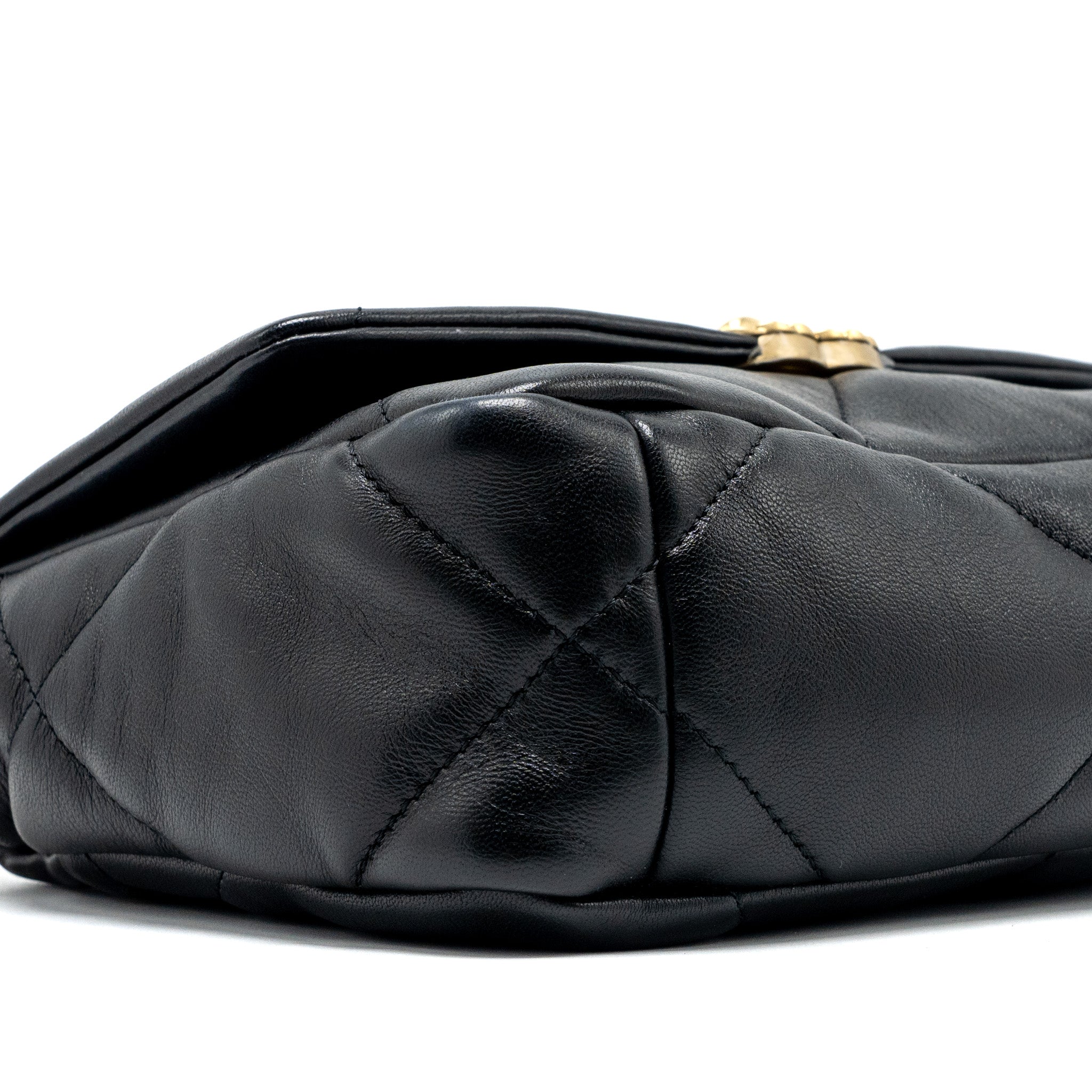 CHANEL SMALL 19 BAG LAMBSKIN BLACK MULTICOLOUR HARDWARE (MICROCHIP)