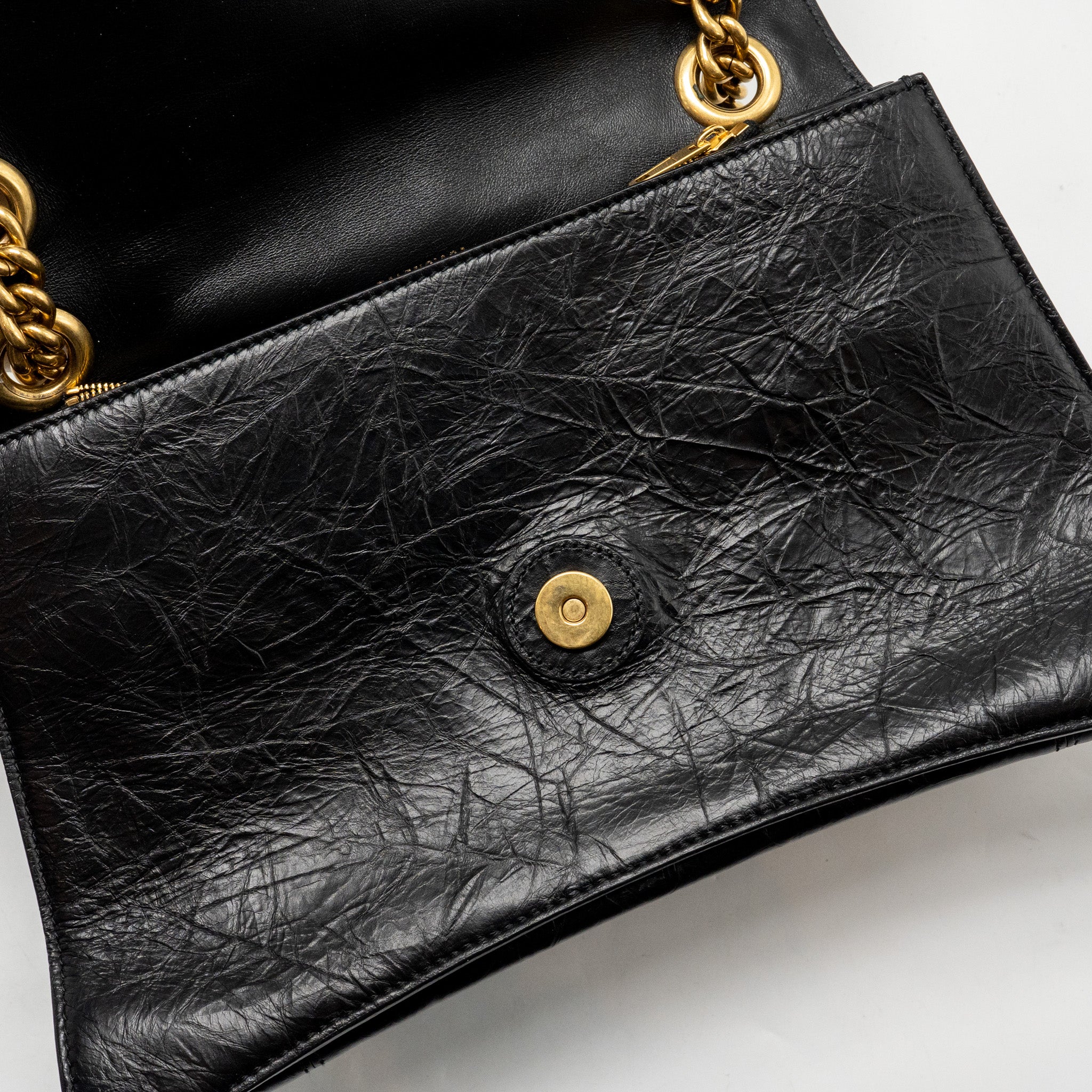 BALENCIAGA MEDIUM WOMEN’S CRUSH CHAIN BAG CALFSKIN BLACK GHW