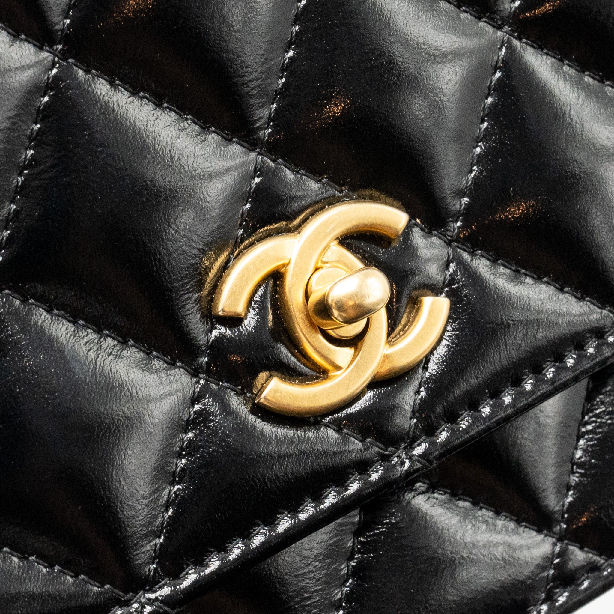 CHANEL 24A WALLET ON CHAIN SHINY CALFSKIN BLACK GHW (MICROCHIP)