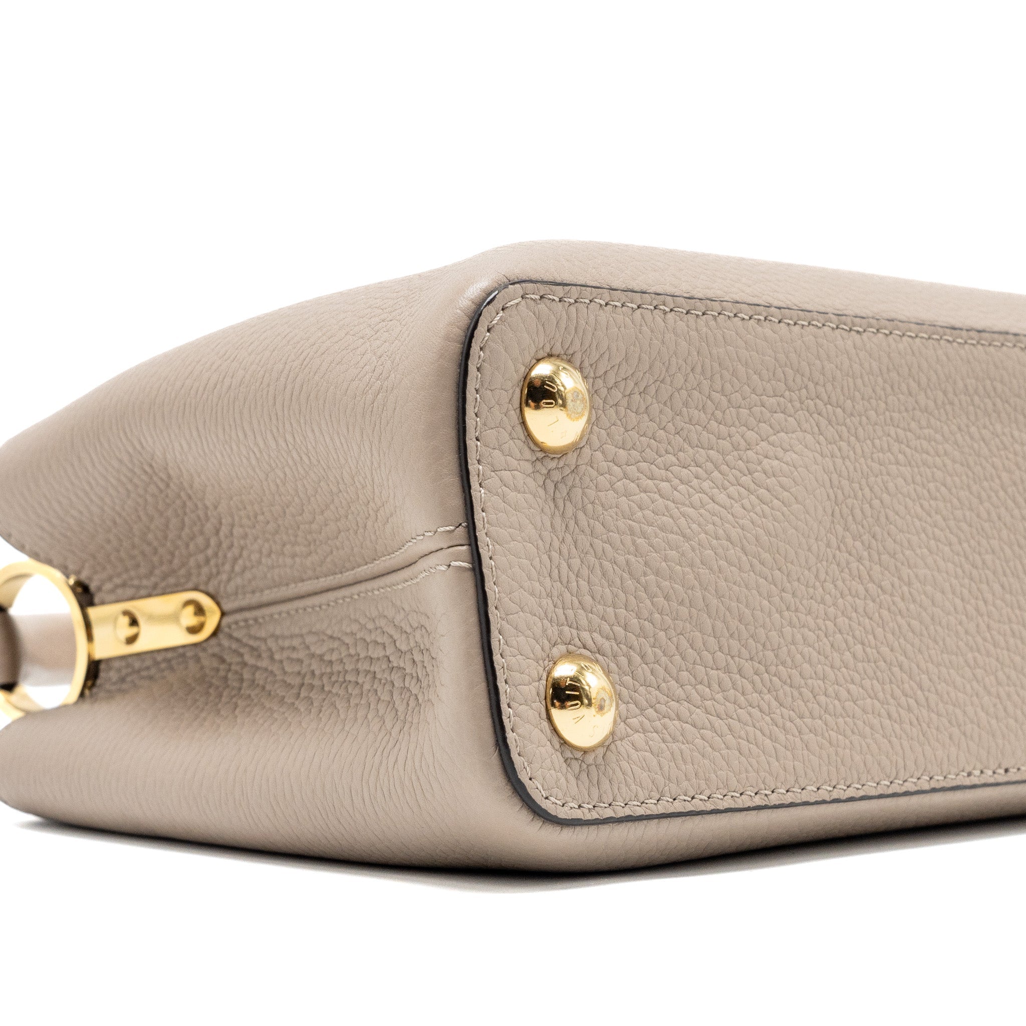 LOUIS VUITTON CAPUCINES BB TAURILLON GALET GHW