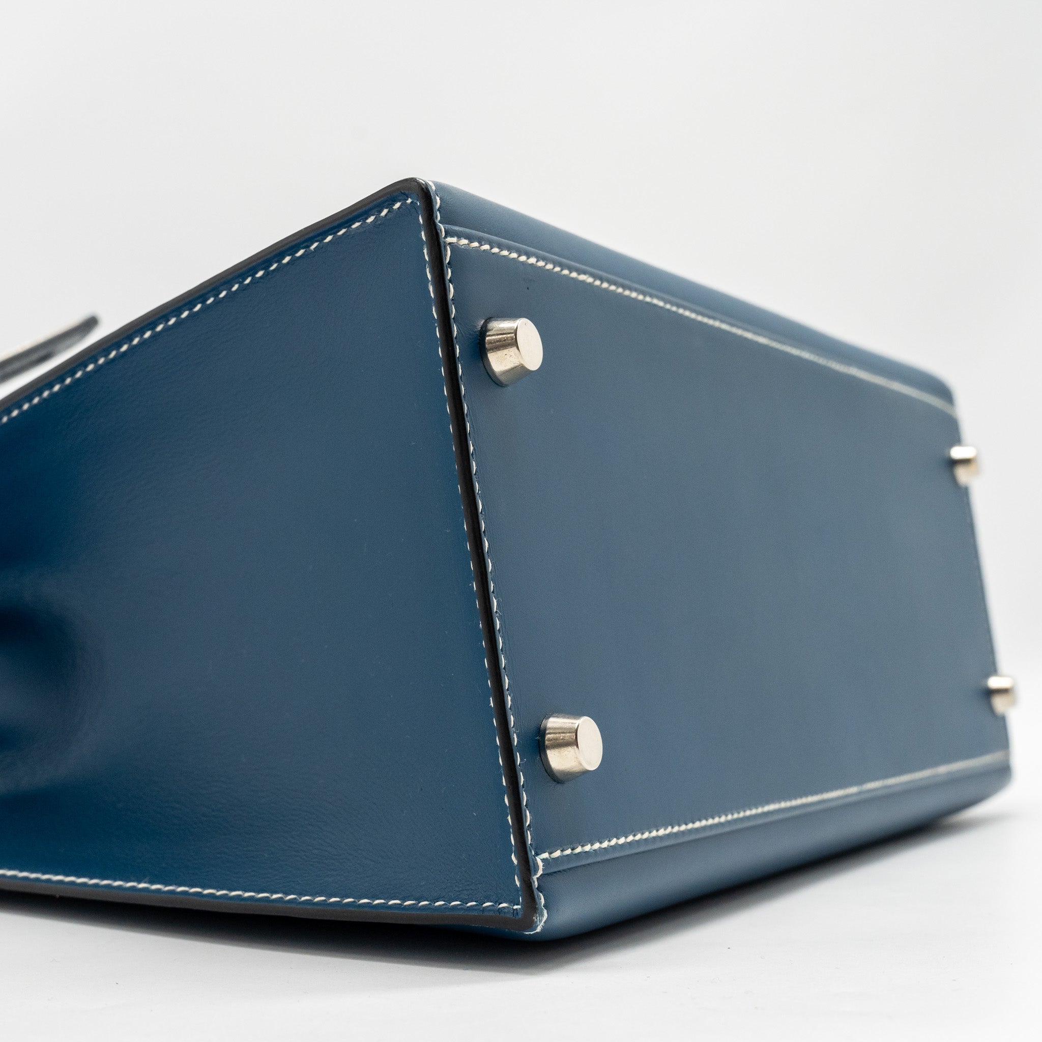 HERMES KELLY 28 CALFSKIN BLUE SHW SQUARE H