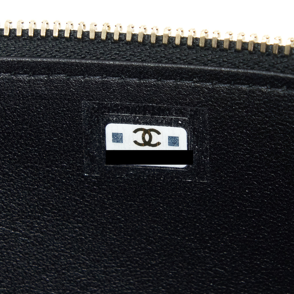 CHANEL 22A MINI TOP HANDLE LONG VANITY WITH CHAIN LAMBSKIN BLACK LGHW (MICROCHIP)