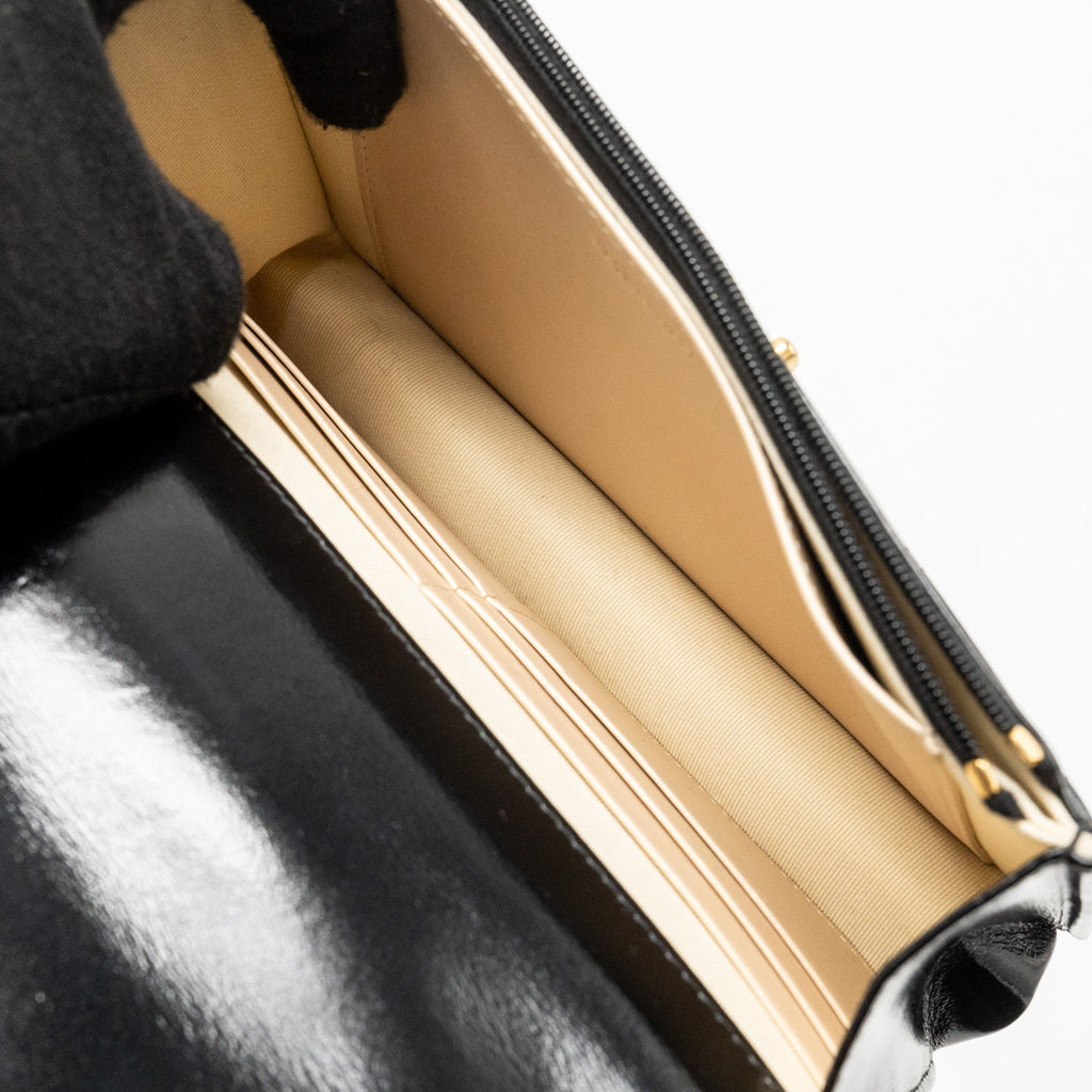 CHANEL 24A WALLET ON CHAIN SHINY CALFSKIN BLACK GHW (MICROCHIP)