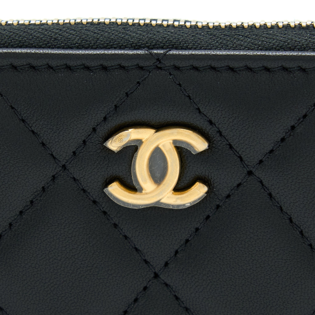 CHANEL 22C PEARL CRUSH CARD HOLDER WITH CHAIN LAMBSKIN BLACK GHW