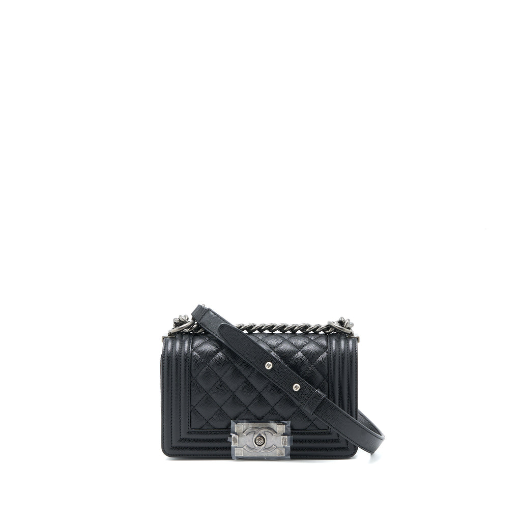 CHANEL SMALL BOY BAG CAVIAR BLACK RUTHENIUM SHW (MICROCHIP)