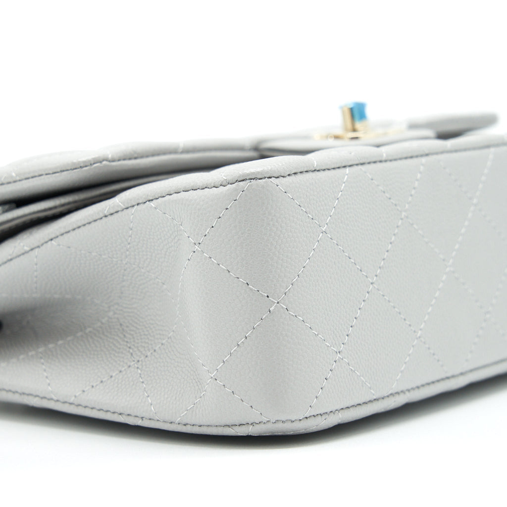 CHANEL 21A SMALL CLASSIC DOUBLE FLAP BAG CAVIAR NC634 LIGHT GREY LGHW