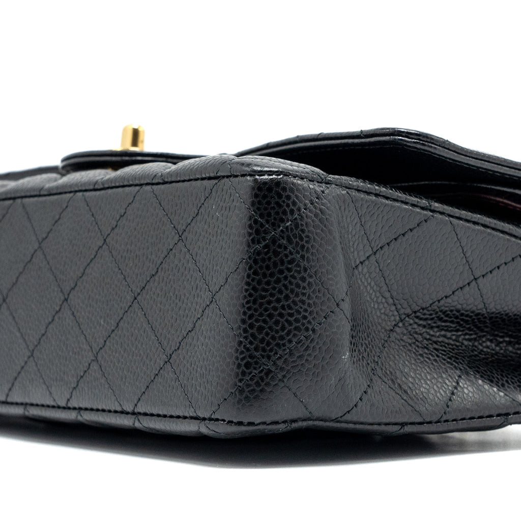 CHANEL MEDIUM CLASSIC DOUBLE FLAP BAG CAVIAR BLACK GHW