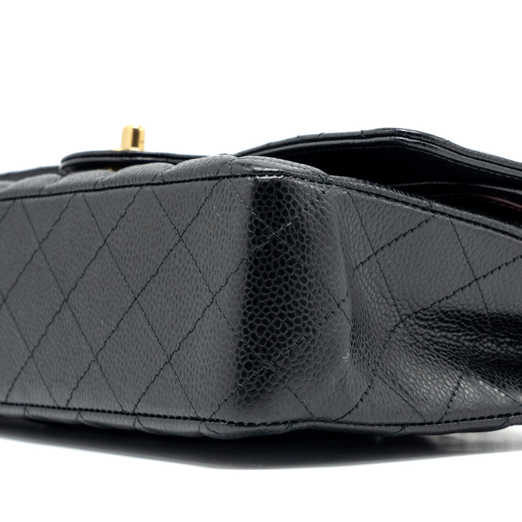 CHANEL MEDIUM CLASSIC DOUBLE FLAP BAG CAVIAR BLACK GHW