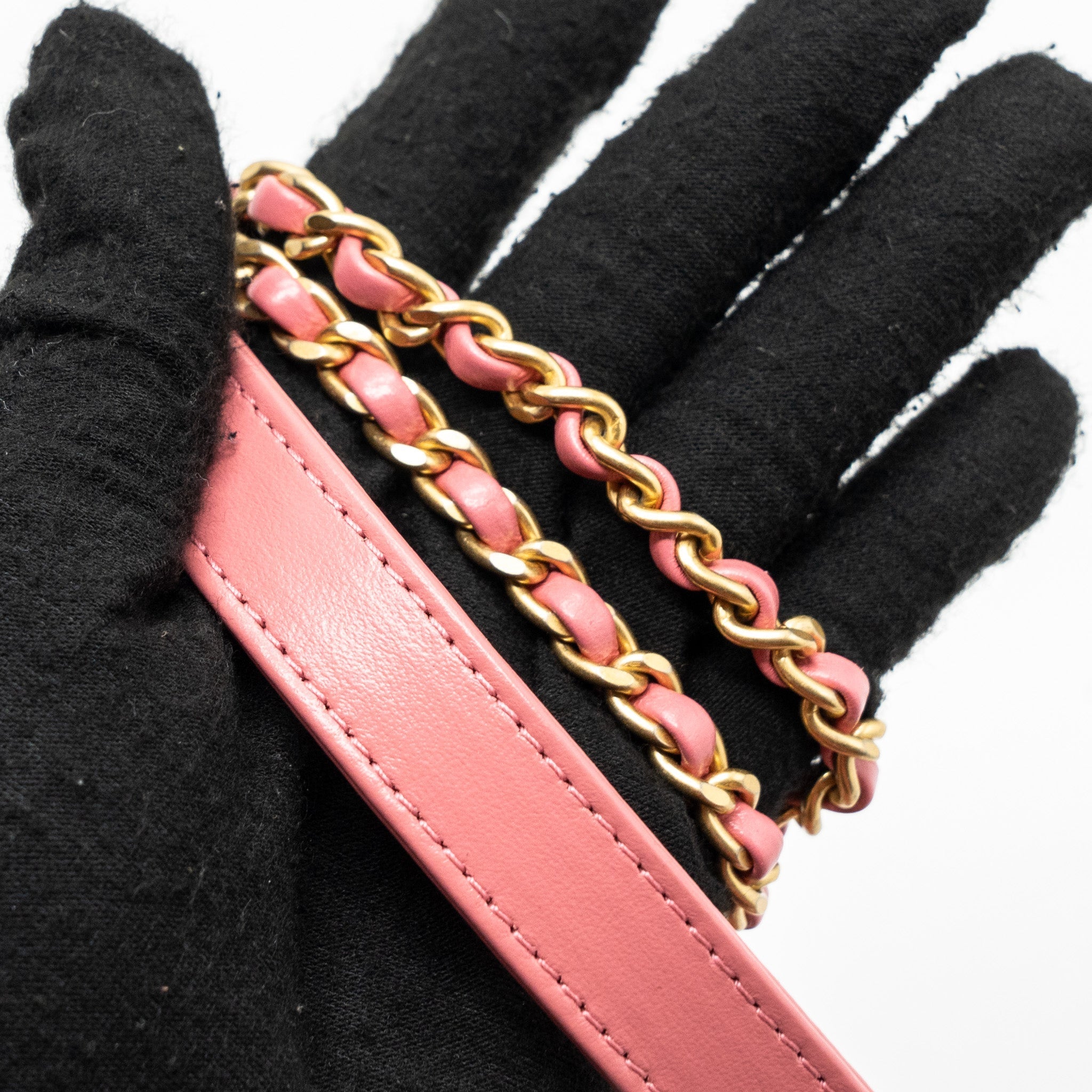 CHANEL ROUND VANITY CASE WITH CHAIN LAMBSKIN PINK GHW(MICROCHIP)