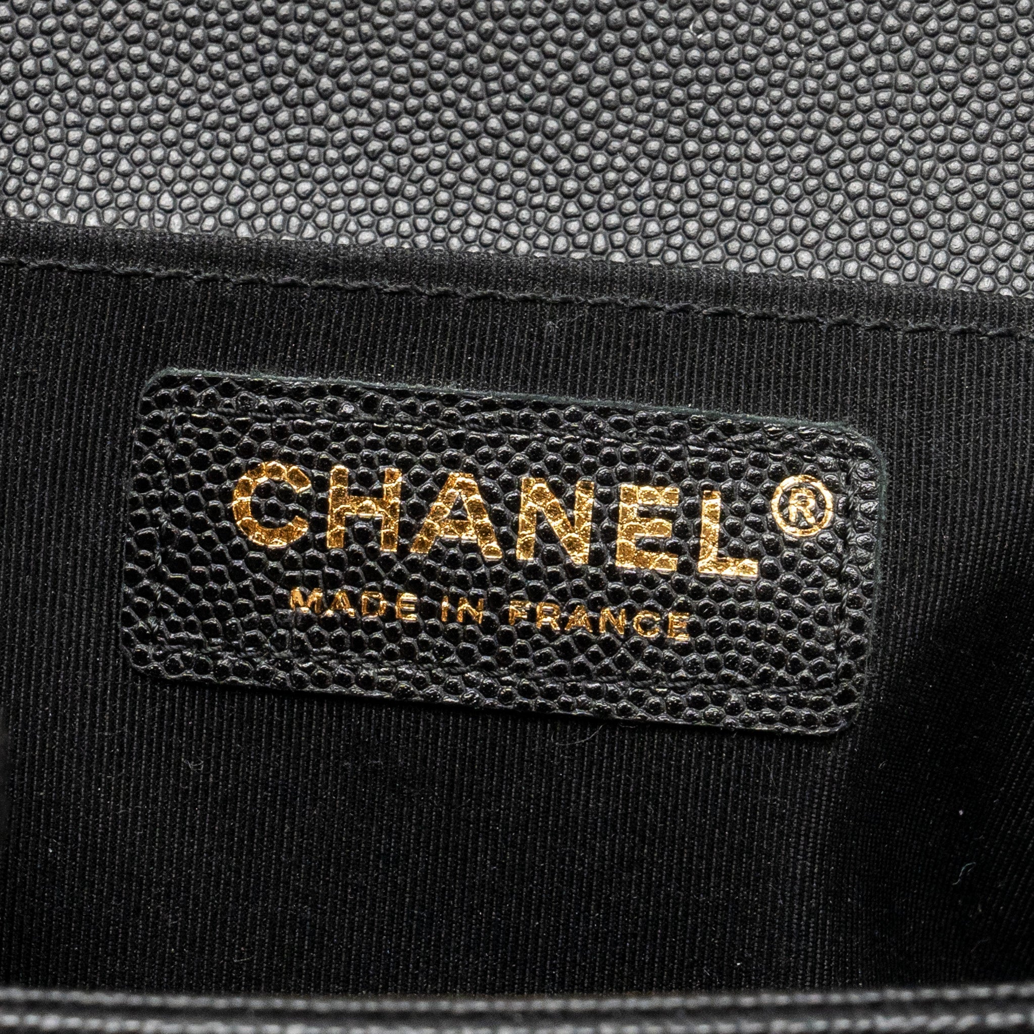 CHANEL MEDIUM BOY BAG CAVIAR BLACK GHW