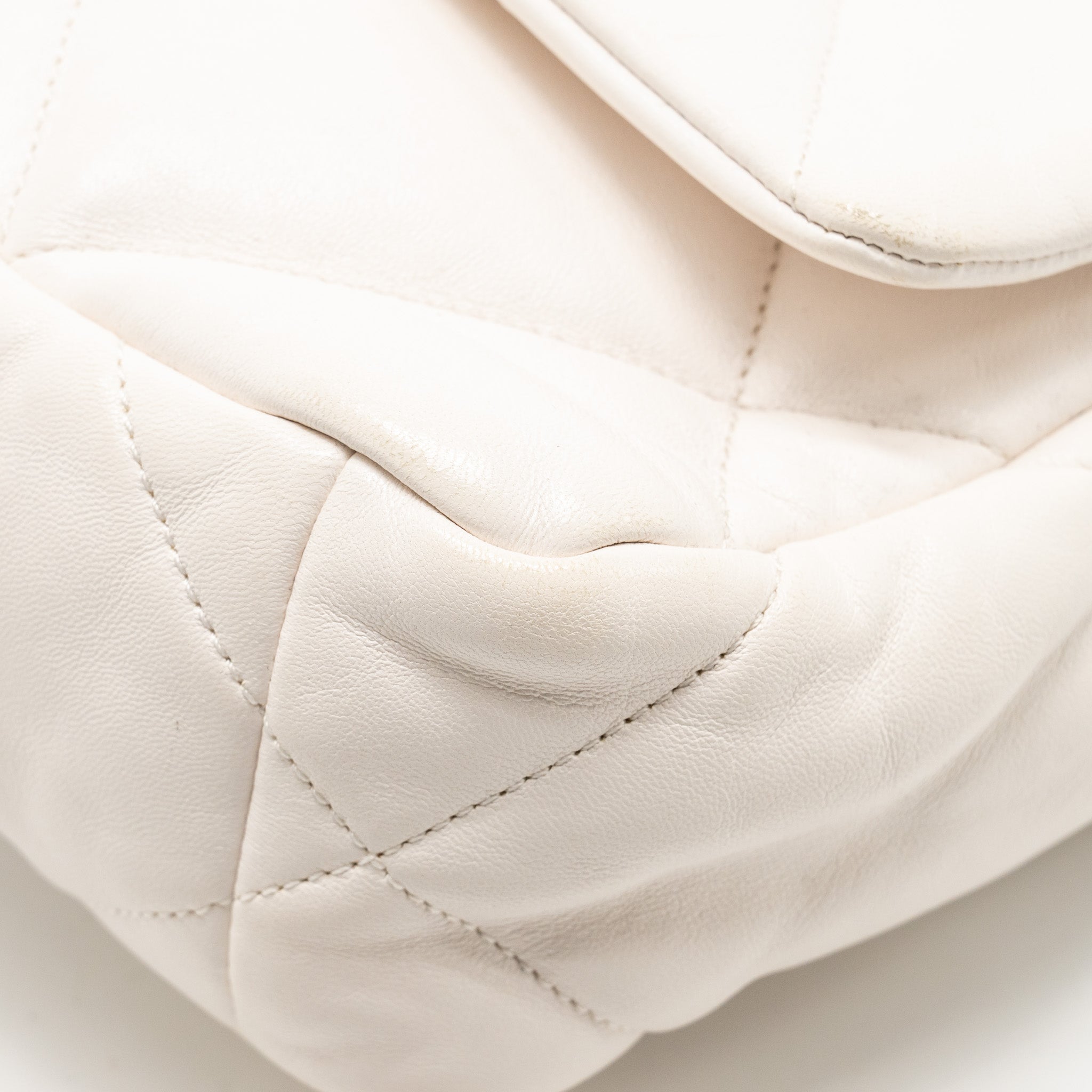 CHANEL SMALL 19 BAG LAMBSKIN WHITE MULTICOLOR HARDWARE