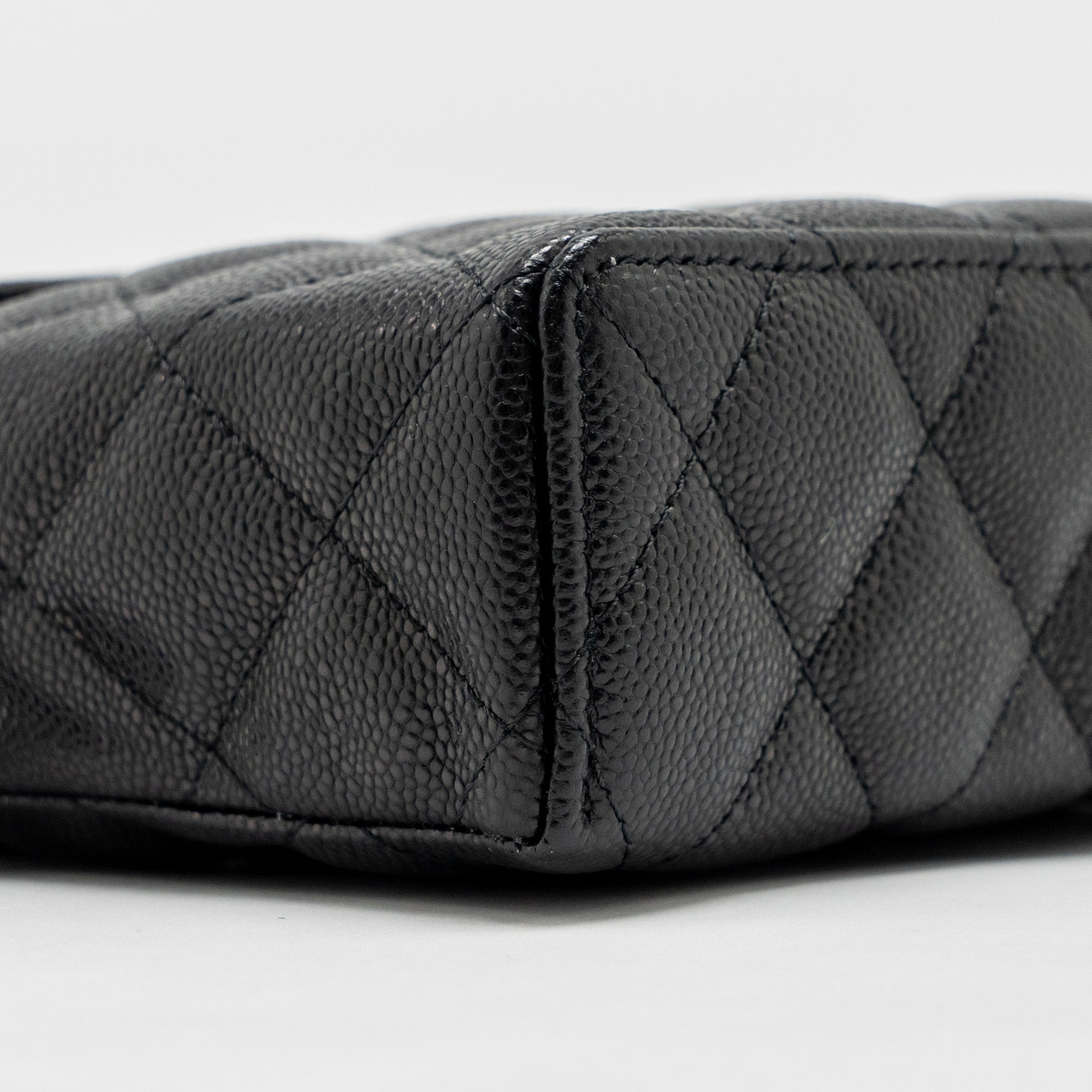 CHANEL 25P CC TOP HANDLE VANITY BAG CAVIAR BLACK LGHW(MICROCHIP)