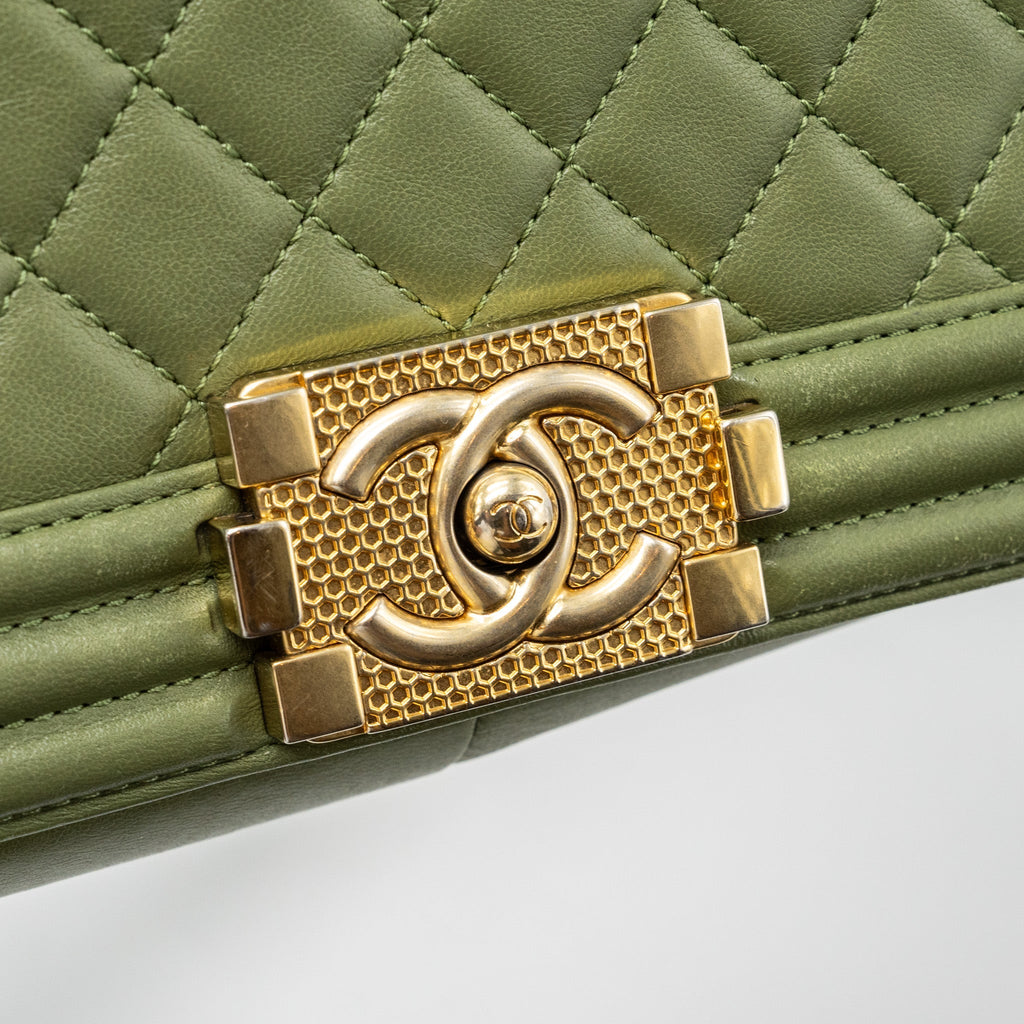 CHANEL MEDIUM BOY BAG LAMBSKIN GREEN GHW