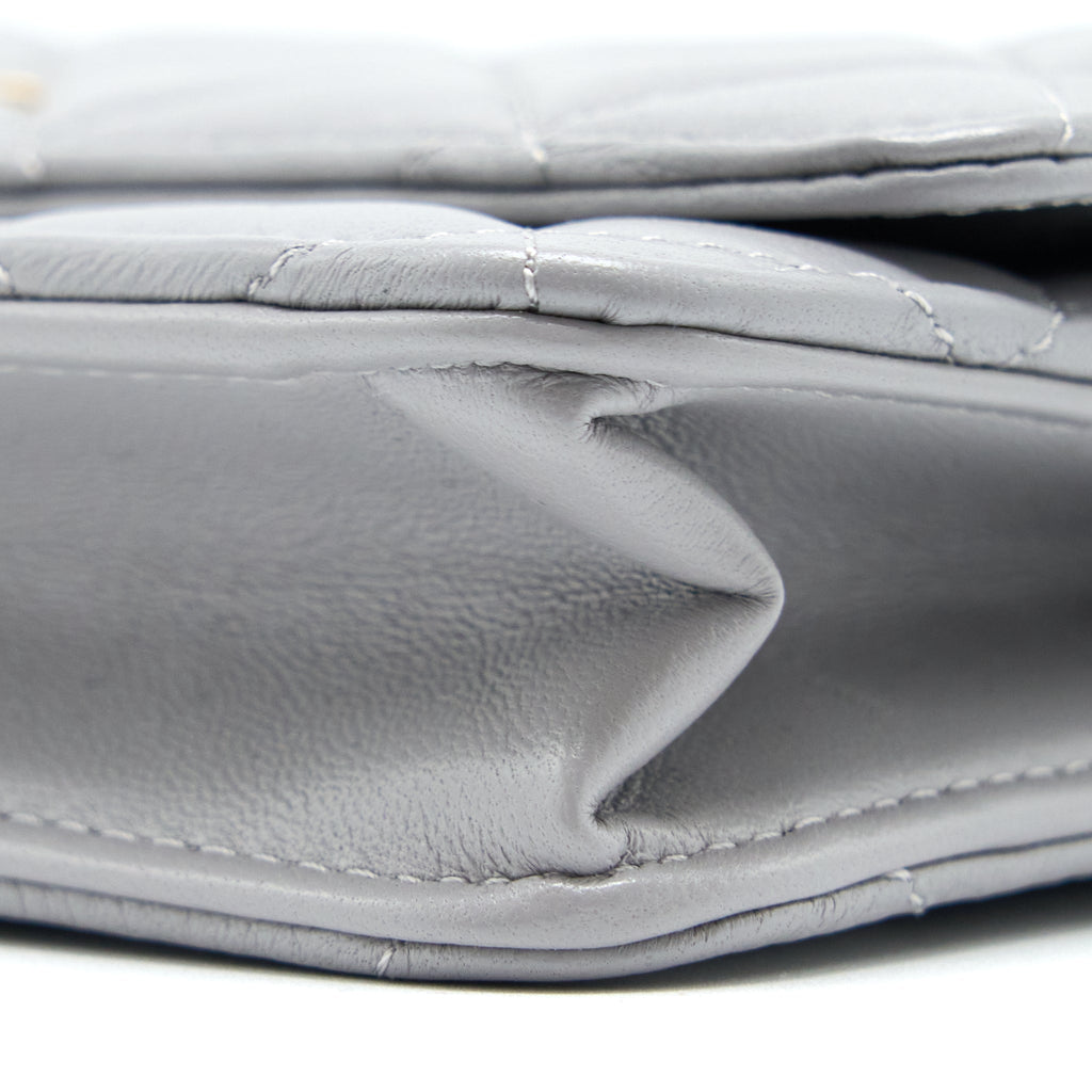 CHANEL PEARL CRUSH WALLET ON CHAIN LAMBSKIN LIGHT GREY GHW (MICROCHIP)