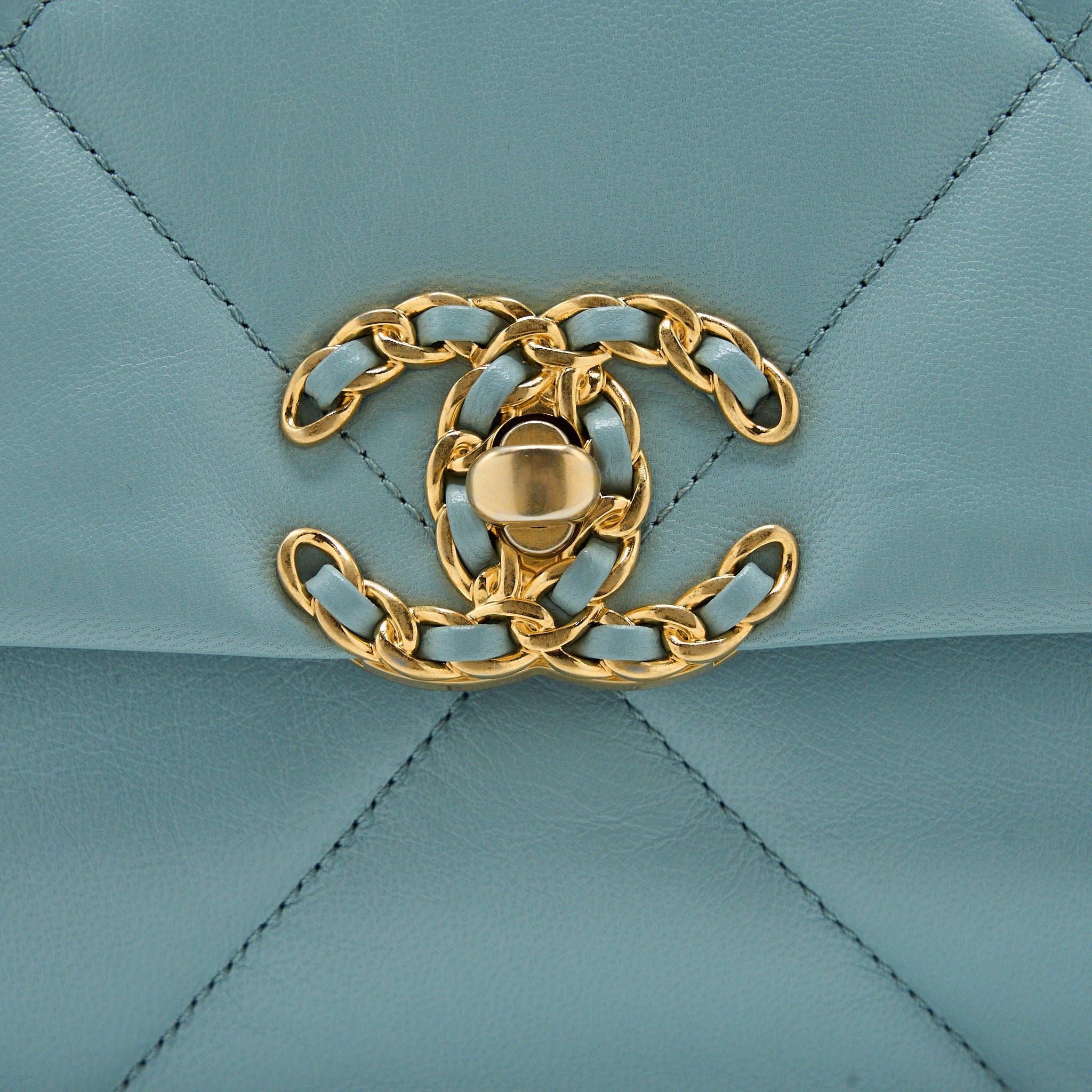 CHANEL SMALL 19 BAG LAMBSKIN LIGHT BLUE MULTICOLOUR HARDWARE