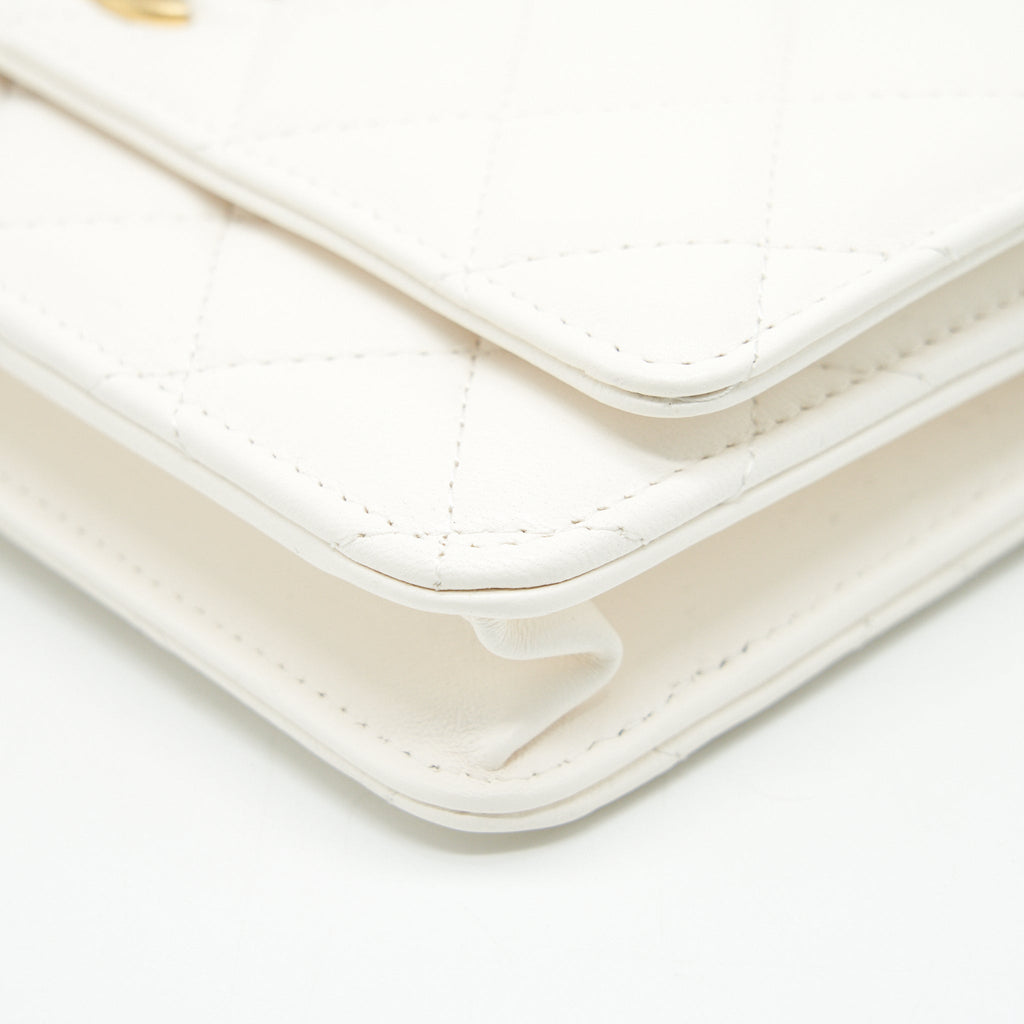 CHANEL PEARL CRUSH WALLET ON CHAIN LAMBSKIN WHITE GHW (MICROCHIP)
