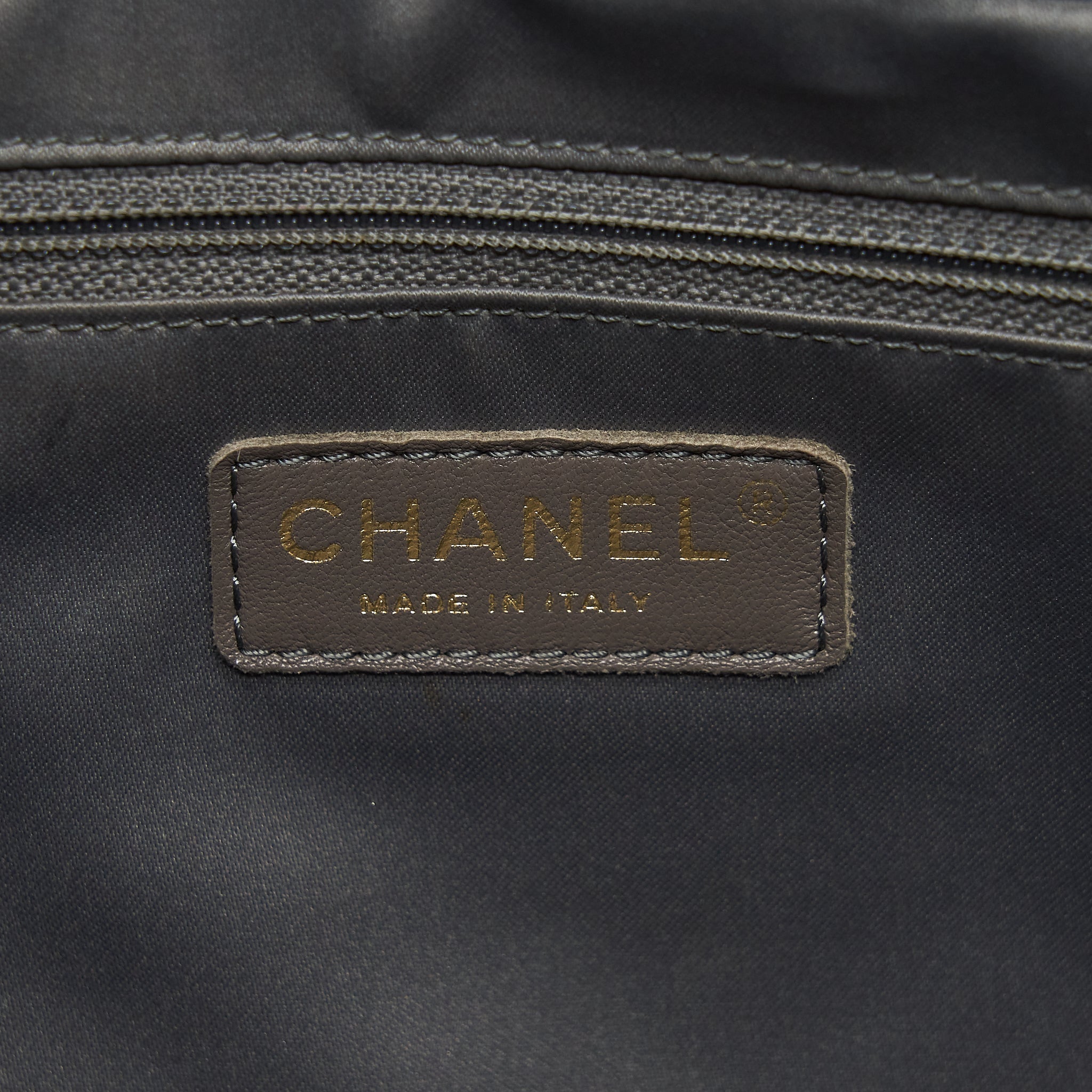 CHANEL GRAND SHOPPING TOTE XL CAVIAR NAVY BLUE GHW