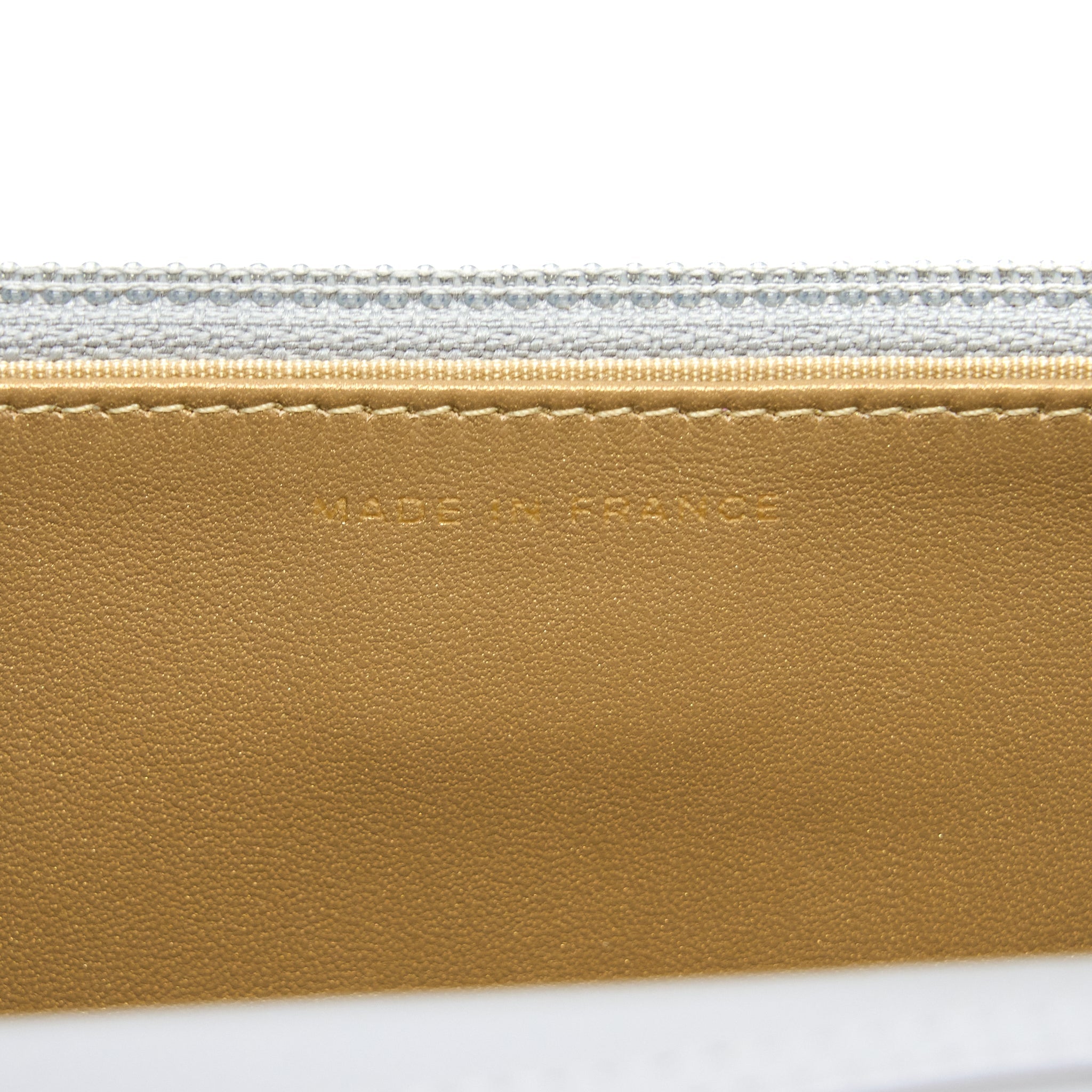 CHANEL PEARL CRUSH WALLET ON CHAIN LAMBSKIN LIGHT GREY GHW (MICROCHIP)