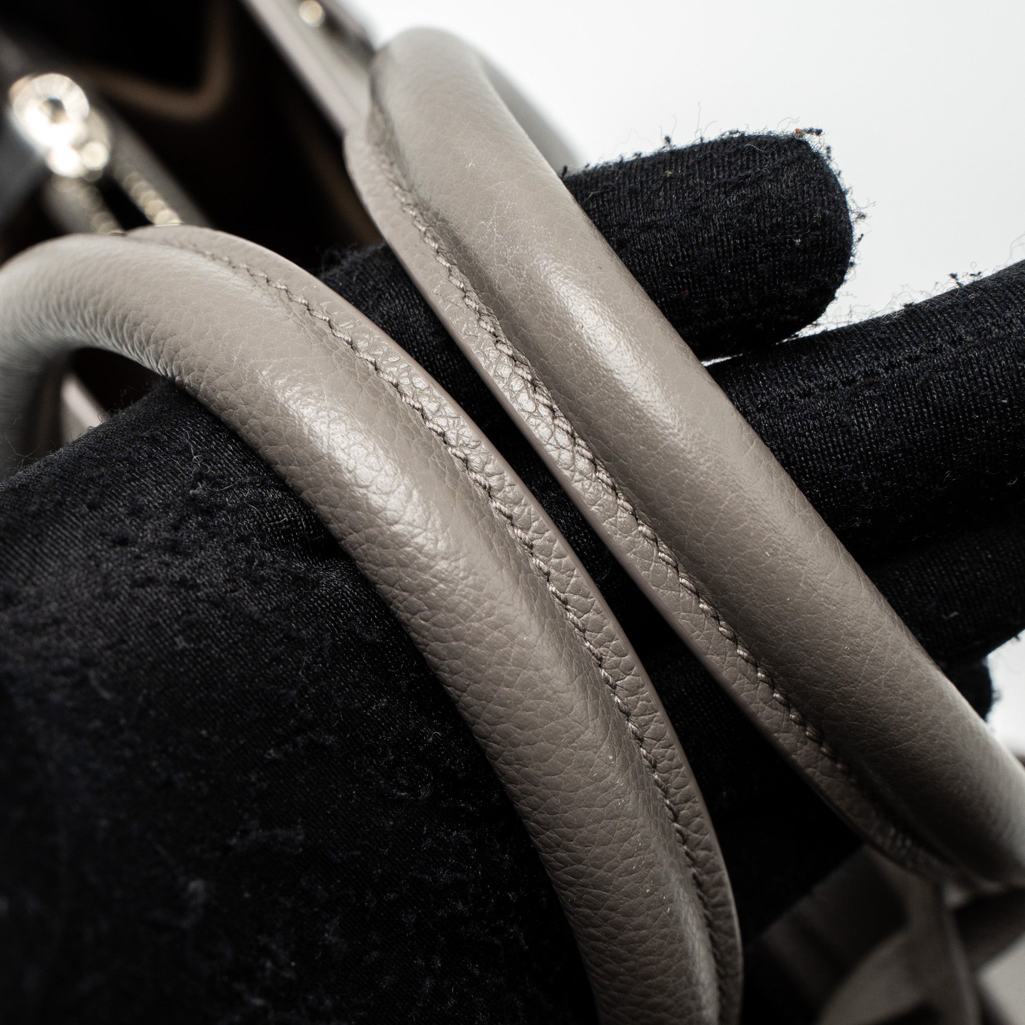 SAINT LAURENT/YSL SAC DE JOUR SMALL GRAINED CALFSKIN GREY SHW