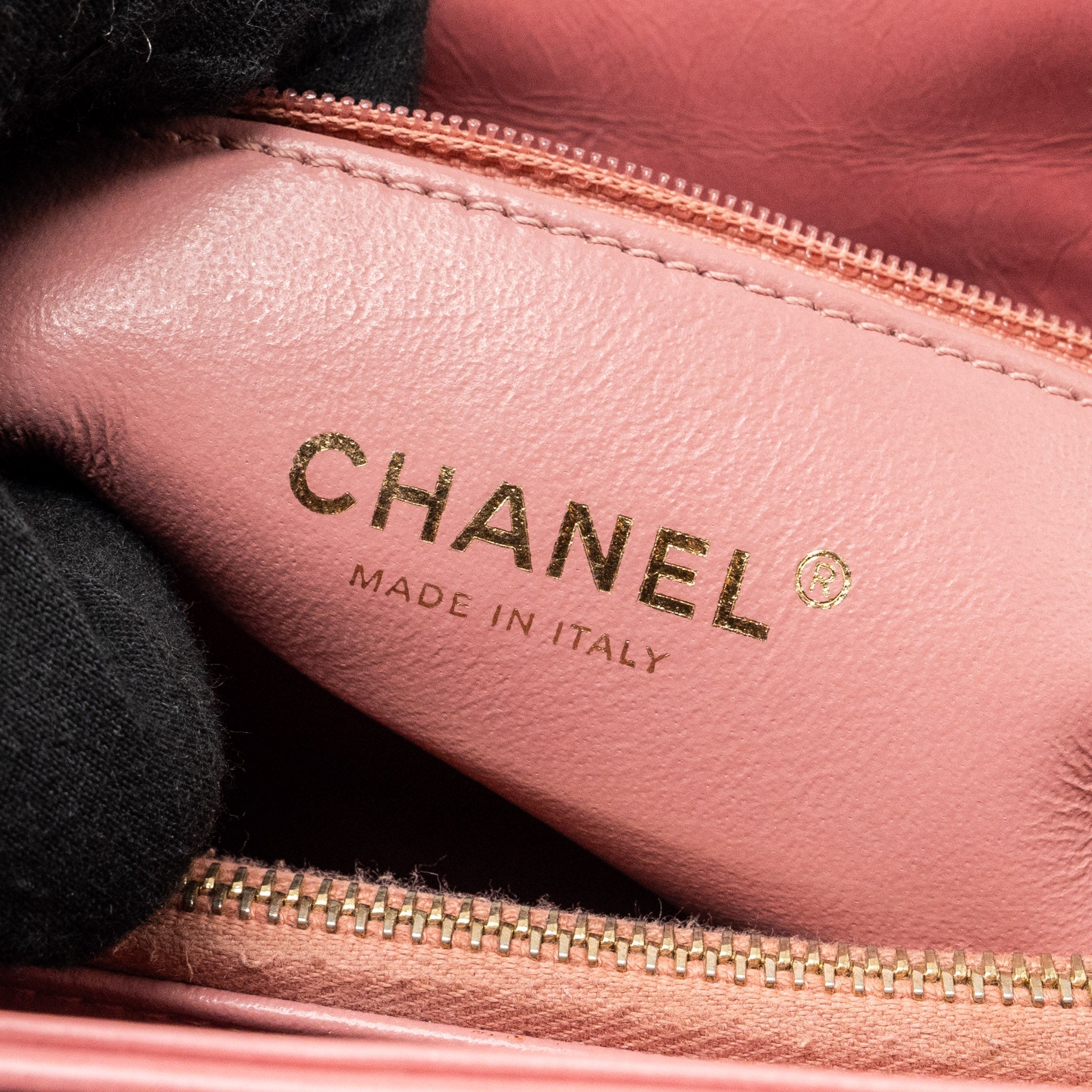 CHANEL MEDIUM COCO HANDLE CALFSKIN / LIZARD HANDLE PINK GHW