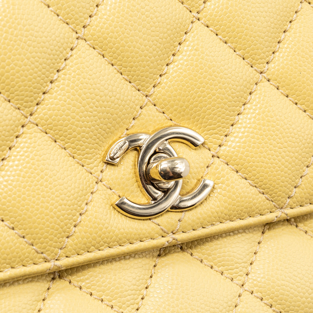 CHANEL SMALL COCO HANDLE CAVIAR 22P LIGHT YELLOW LGHW (MICROCHIP)