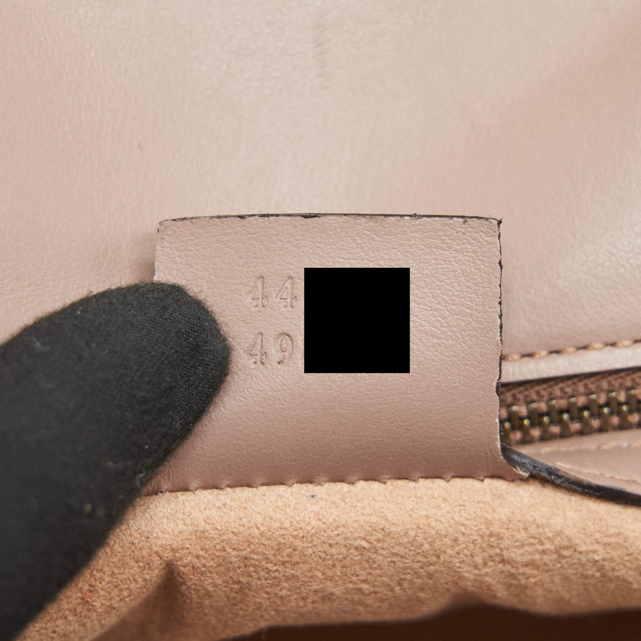 GUCCI GG MARMONT SMALL SHOULDER BAG BEIGE