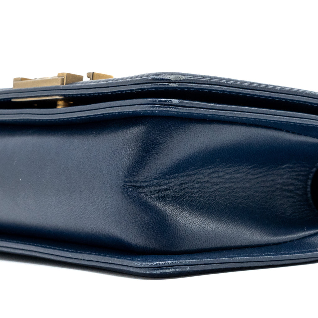 CHANEL SMALL CHEVRON BOY BAG LAMBSKIN NAVY GHW