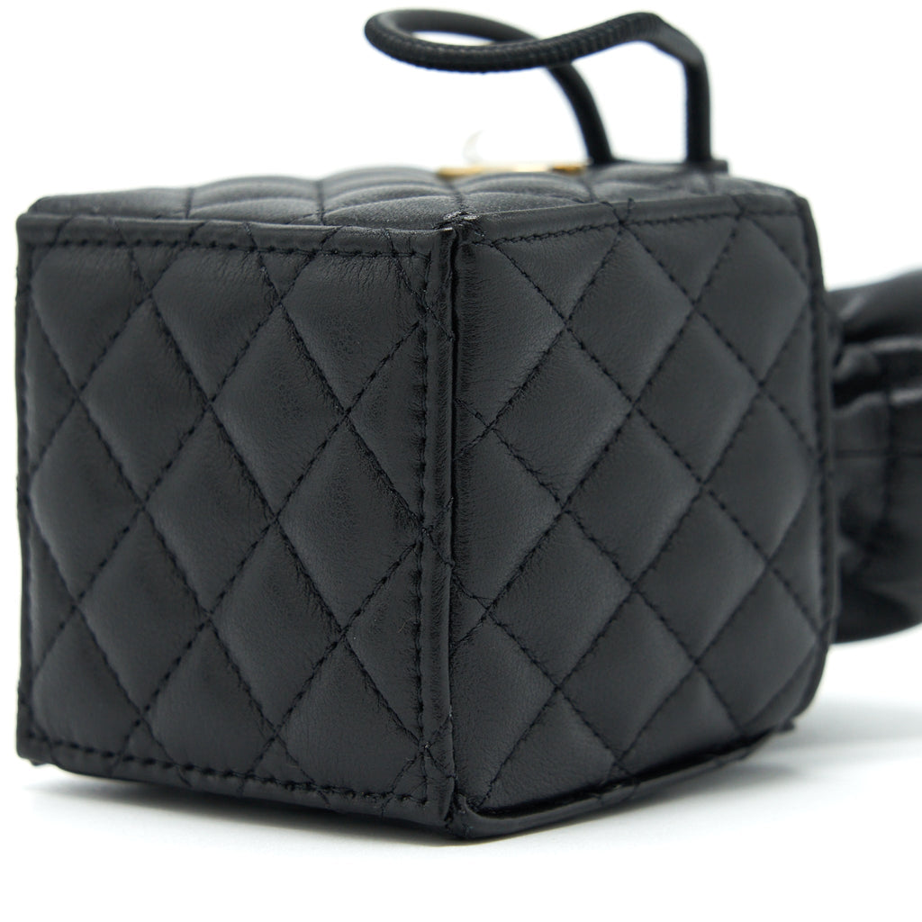 CHANEL MINI VANITY POUCH WITH CHAIN LAMBSKIN BLACK GHW
