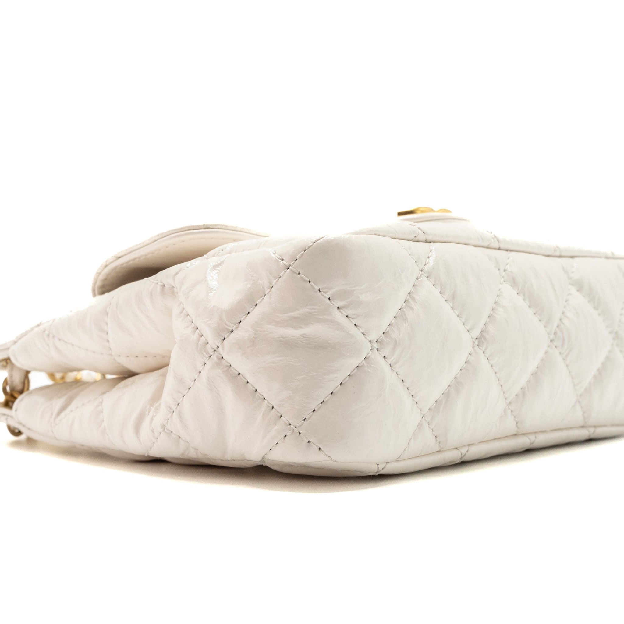 CHANEL 23B SMALL HOBO BAG SHINY CALFSKIN WHITE BRUSHED GHW(MICROCHIP)