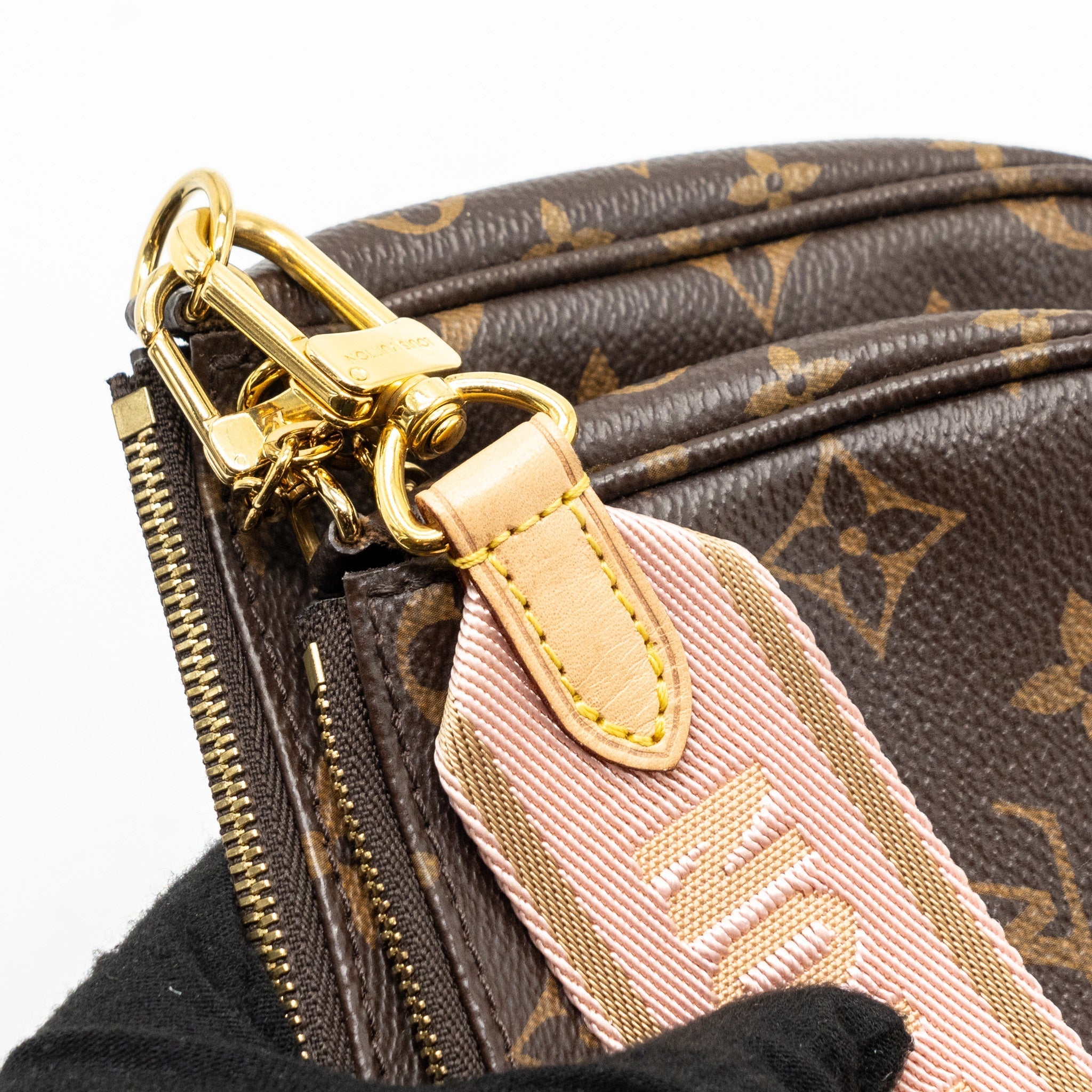 LOUIS VUITTON MULTI POCHETTE ROSE CLAIR STRAP MONOGRAM CANVAS GHW