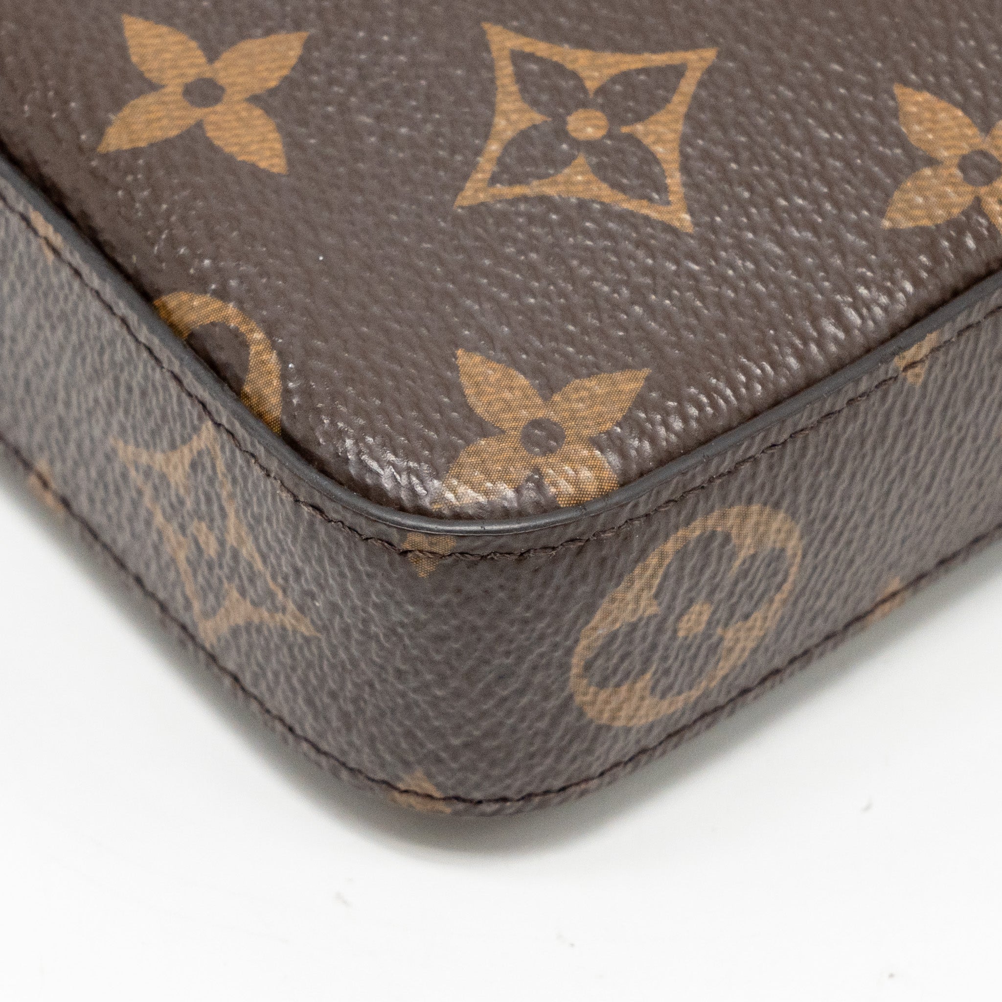 LOUIS VUITTON FELICIE POCHETTE MONOGRAM CANVAS GHW